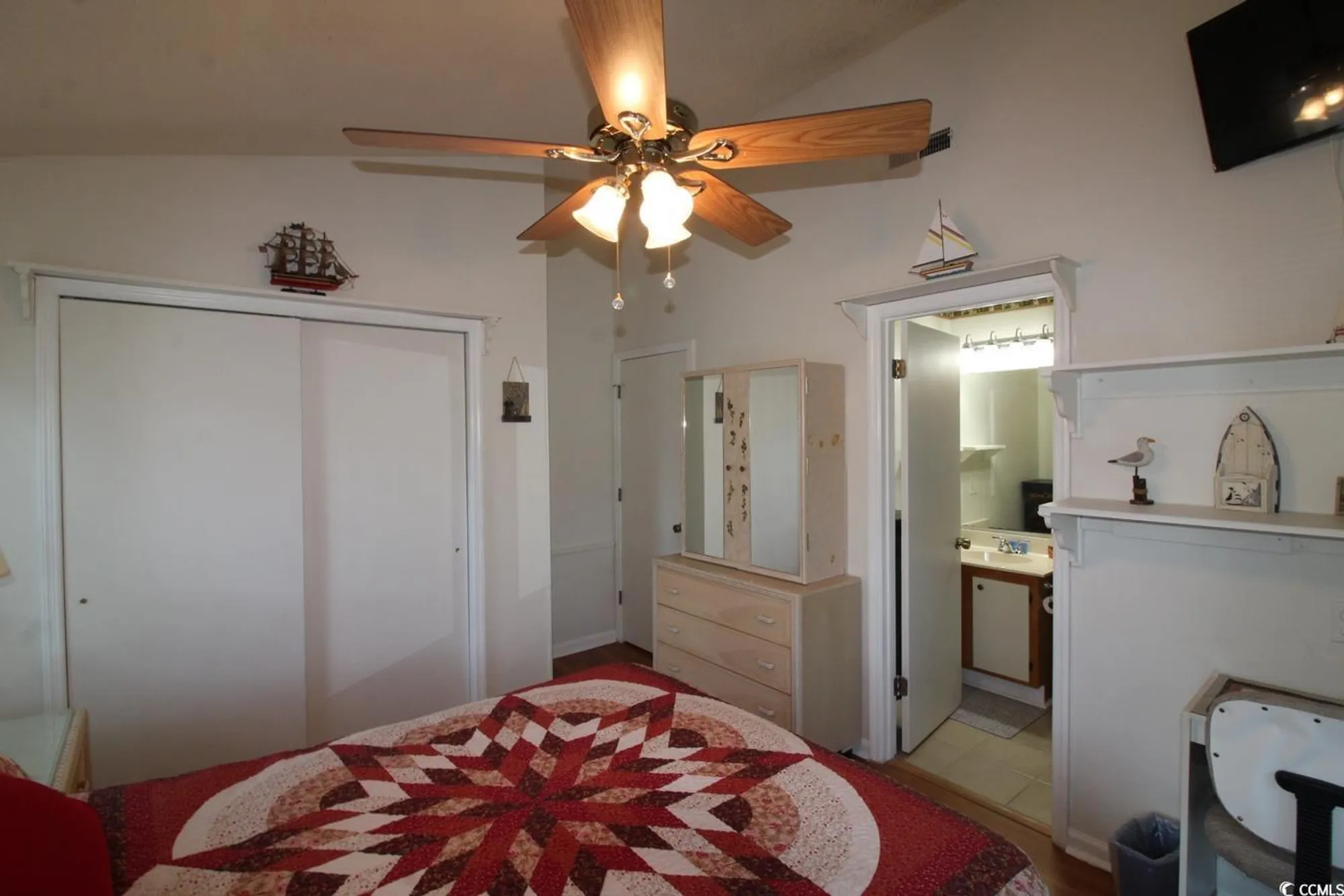 Property Slideshow image 16 of 25 | 863 tall oaks ct # b-63, Myrtle Beach, SC, 29588