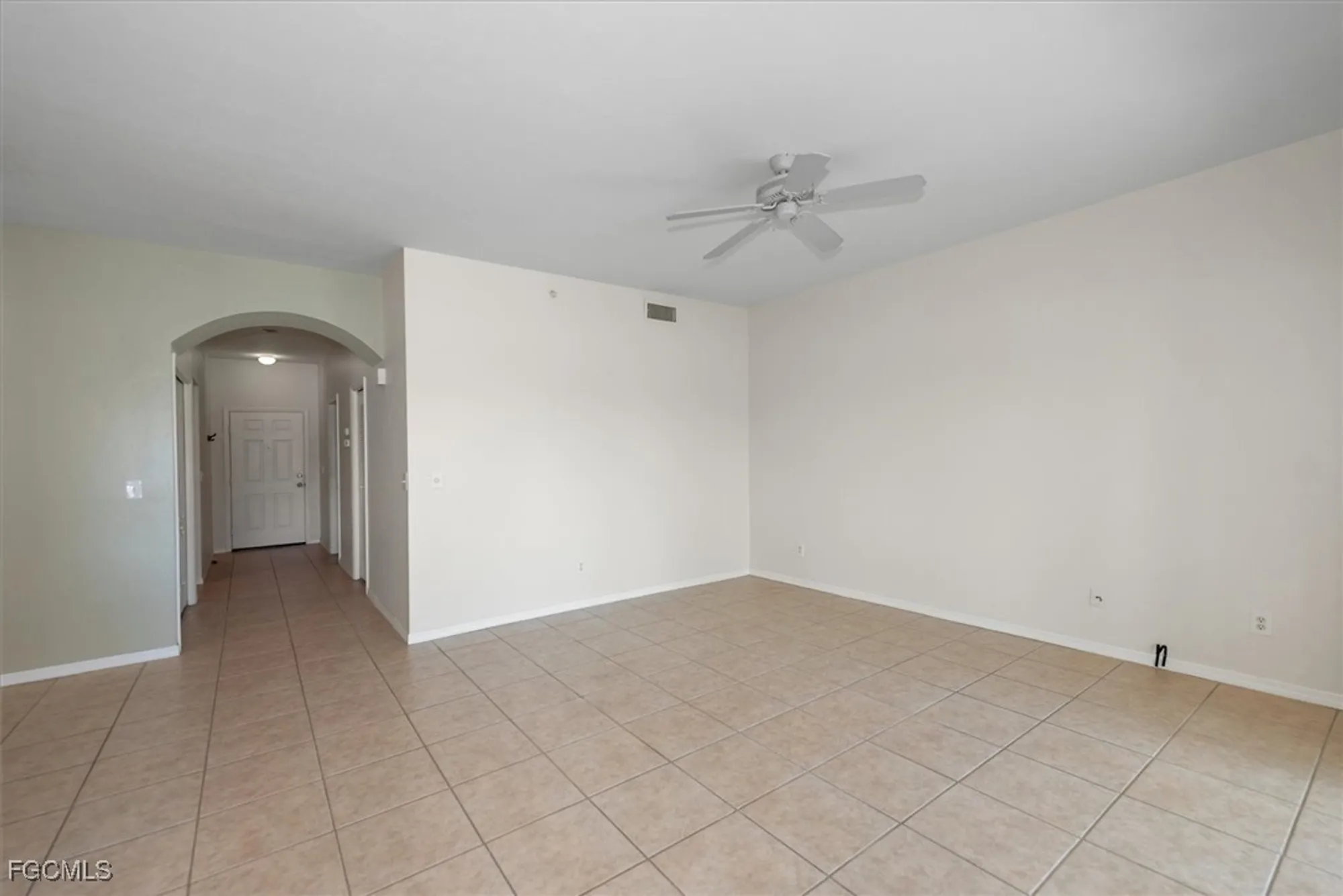 Property Slideshow image 14 of 35 | 14111 brant point cir 2103, Fort Myers, FL, 33919