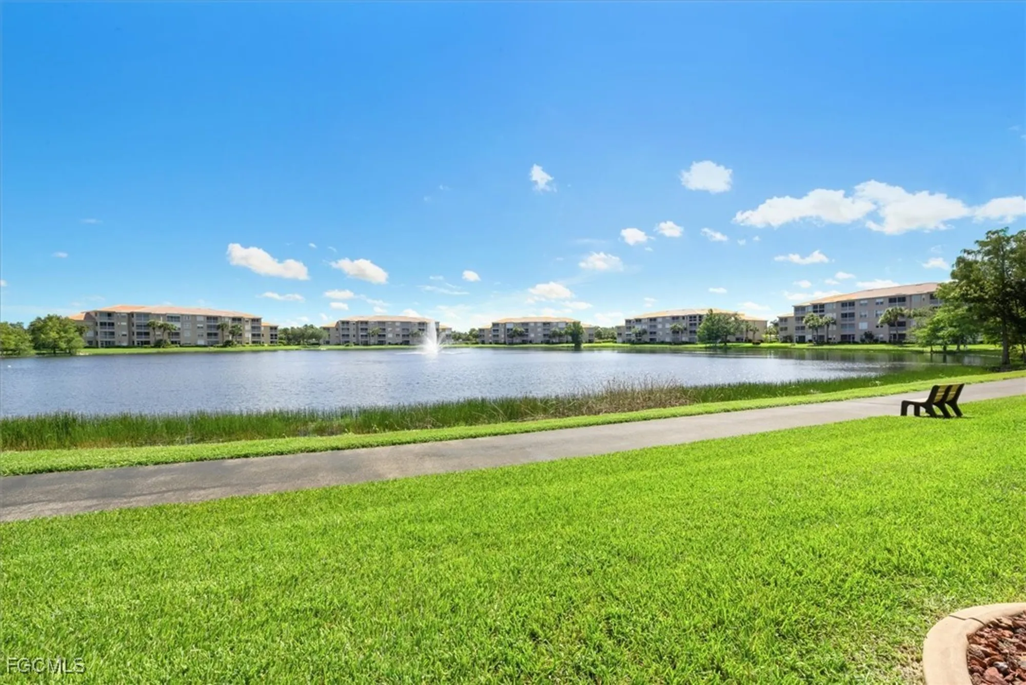 Property Slideshow image 26 of 35 | 14111 brant point cir 2103, Fort Myers, FL, 33919