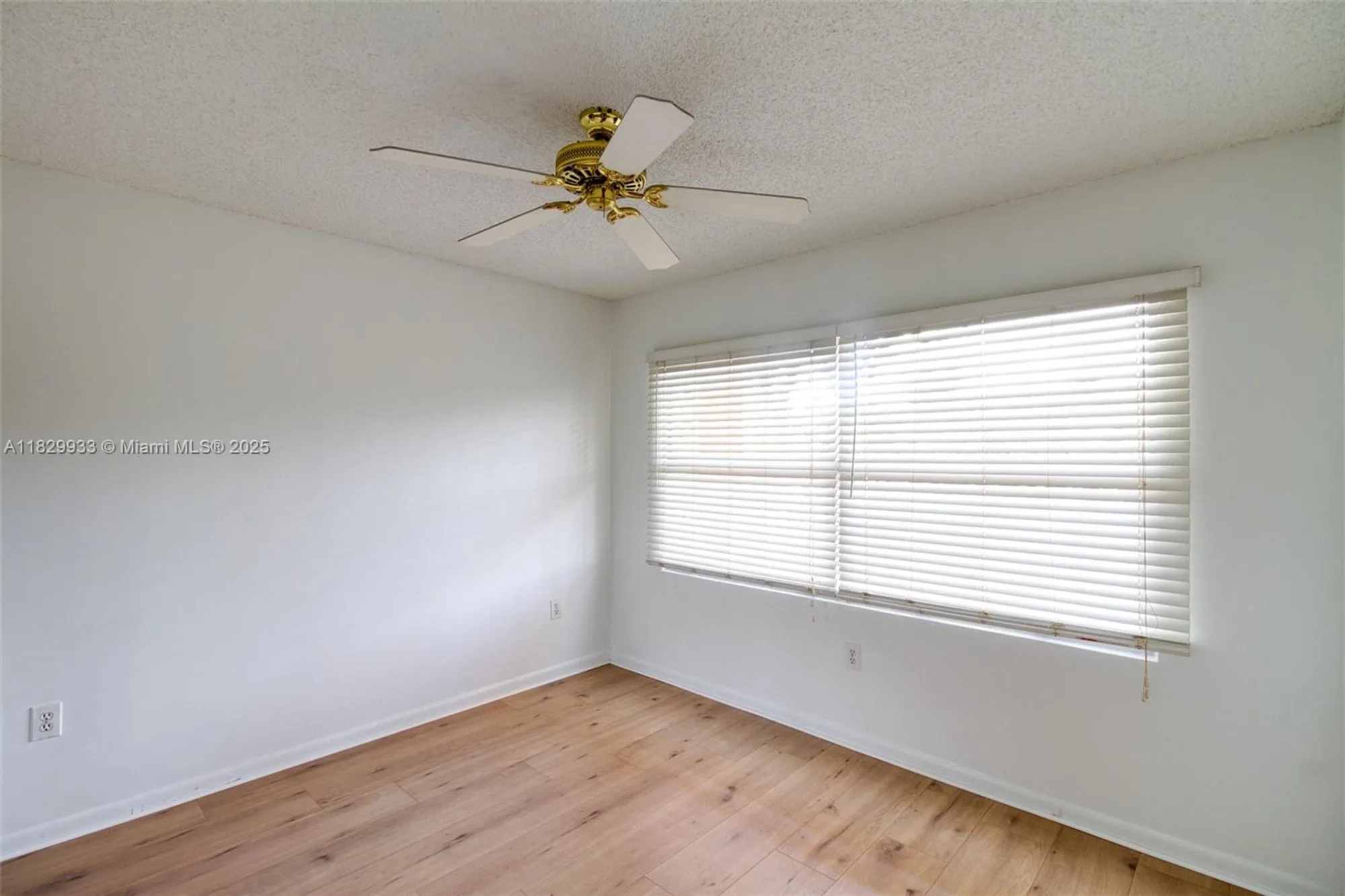 Property Slideshow image 18 of 35 | 571 sw 142nd ave 209o, Pembroke Pines, FL, 33027