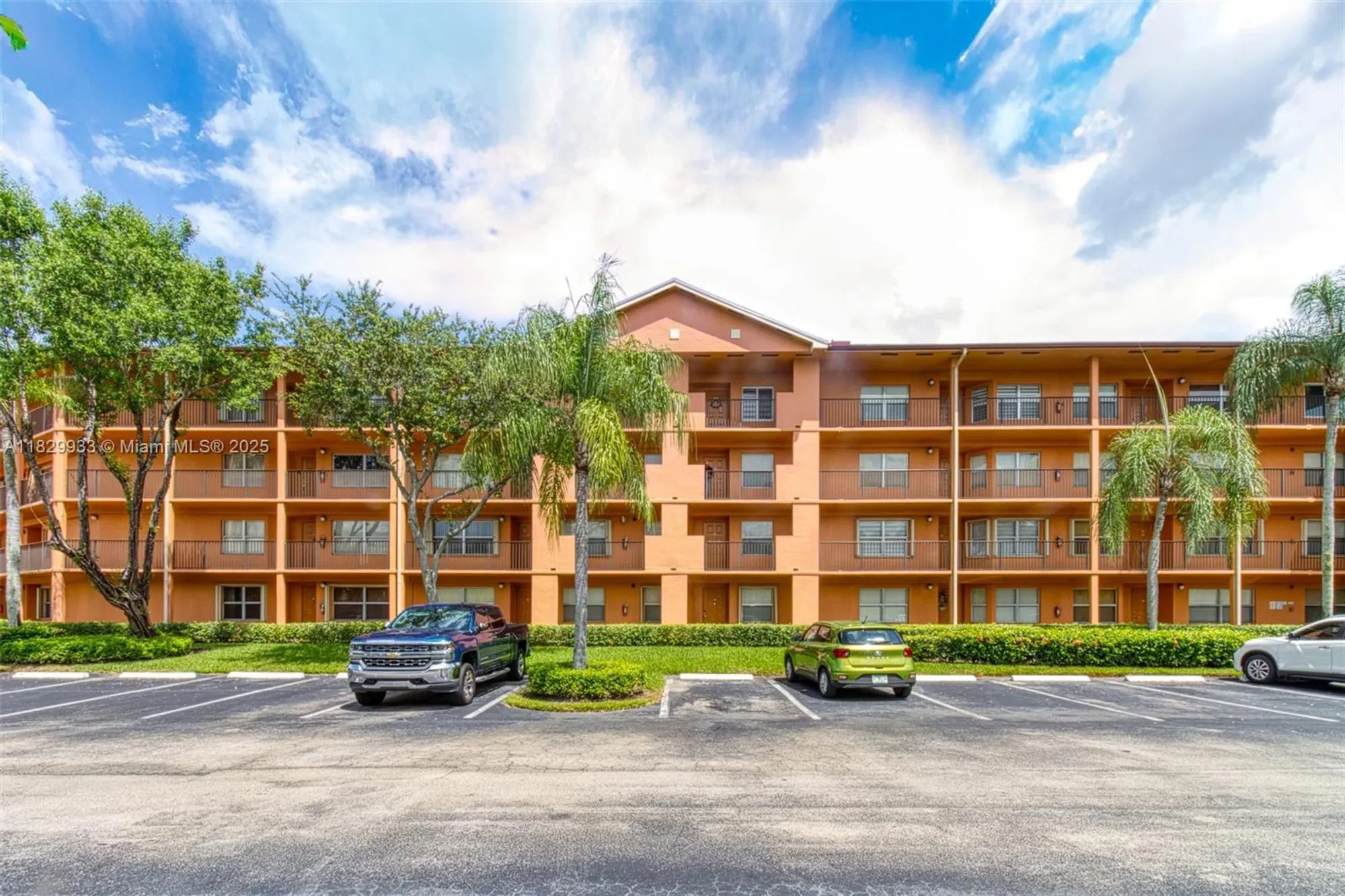 Property Slideshow image 30 of 35 | 571 sw 142nd ave 209o, Pembroke Pines, FL, 33027