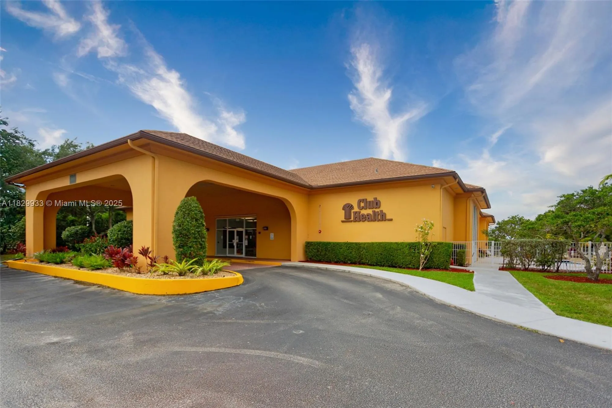 Property Slideshow image 33 of 35 | 571 sw 142nd ave 209o, Pembroke Pines, FL, 33027