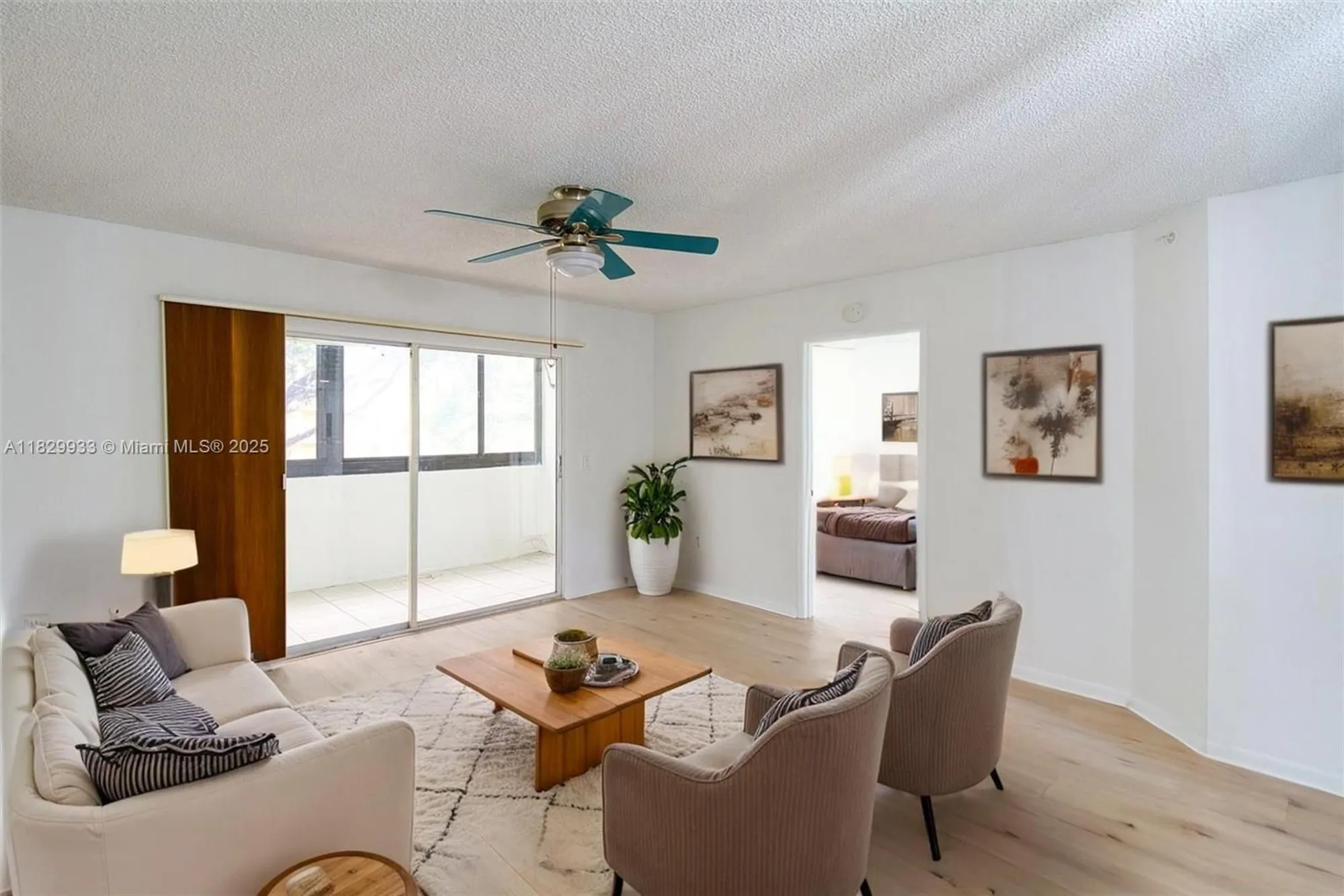 Property Slideshow image 7 of 35 | 571 sw 142nd ave 209o, Pembroke Pines, FL, 33027
