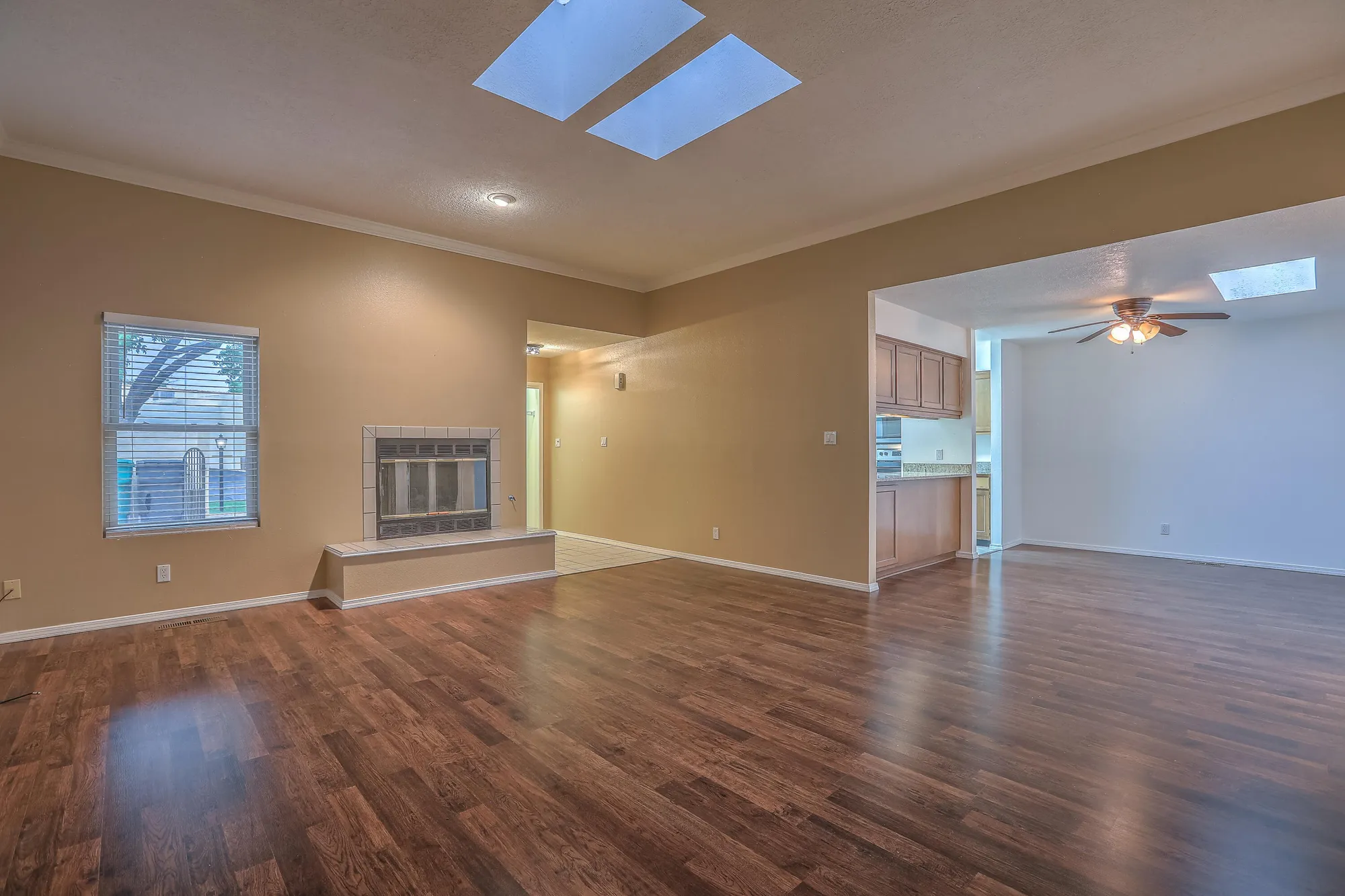 Property Slideshow image 7 of 27 | 3343 esplanade cir, Rio Rancho, NM, 87124