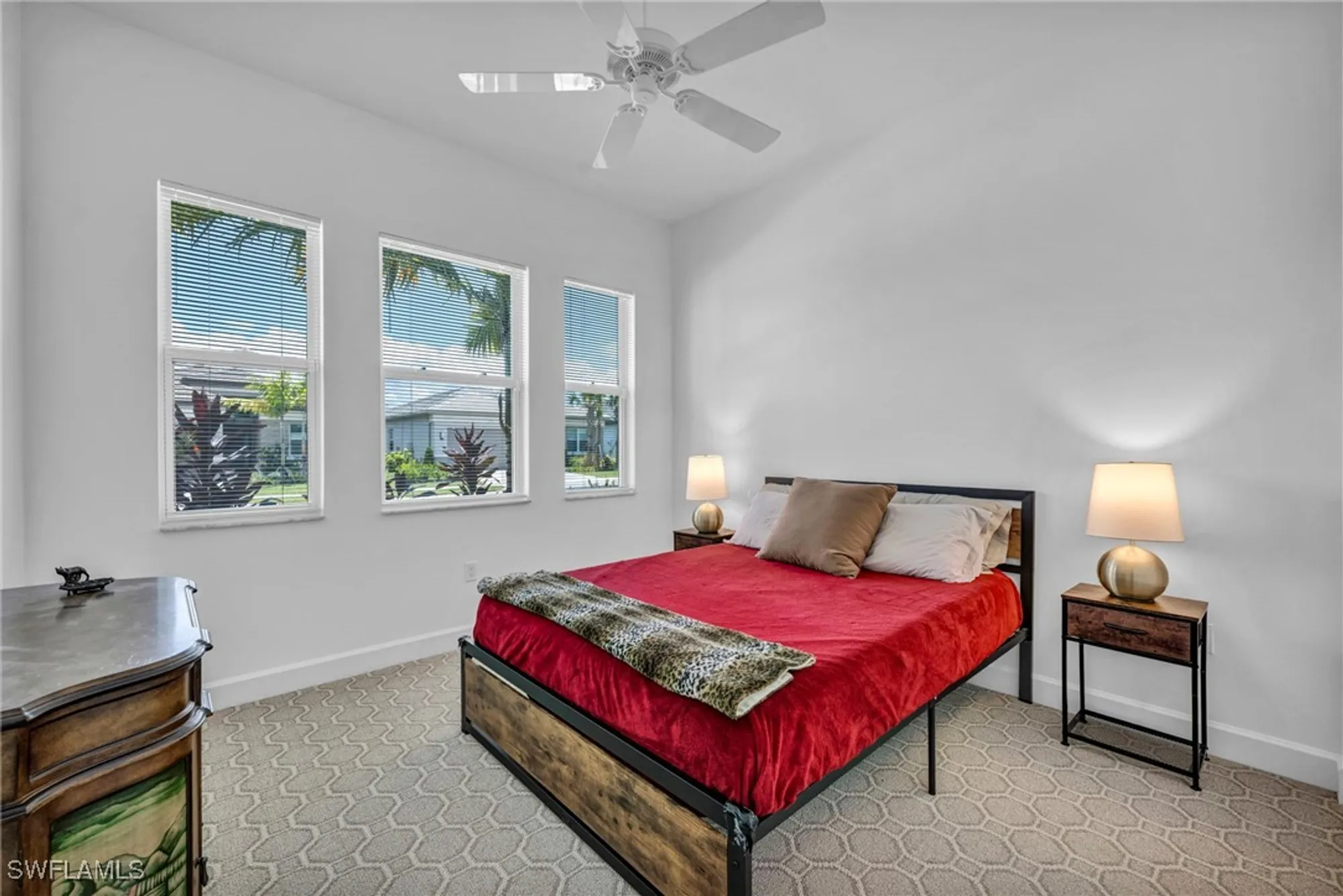 Property Slideshow image 16 of 22 | 12445 dahlia ct, Naples, FL, 34120