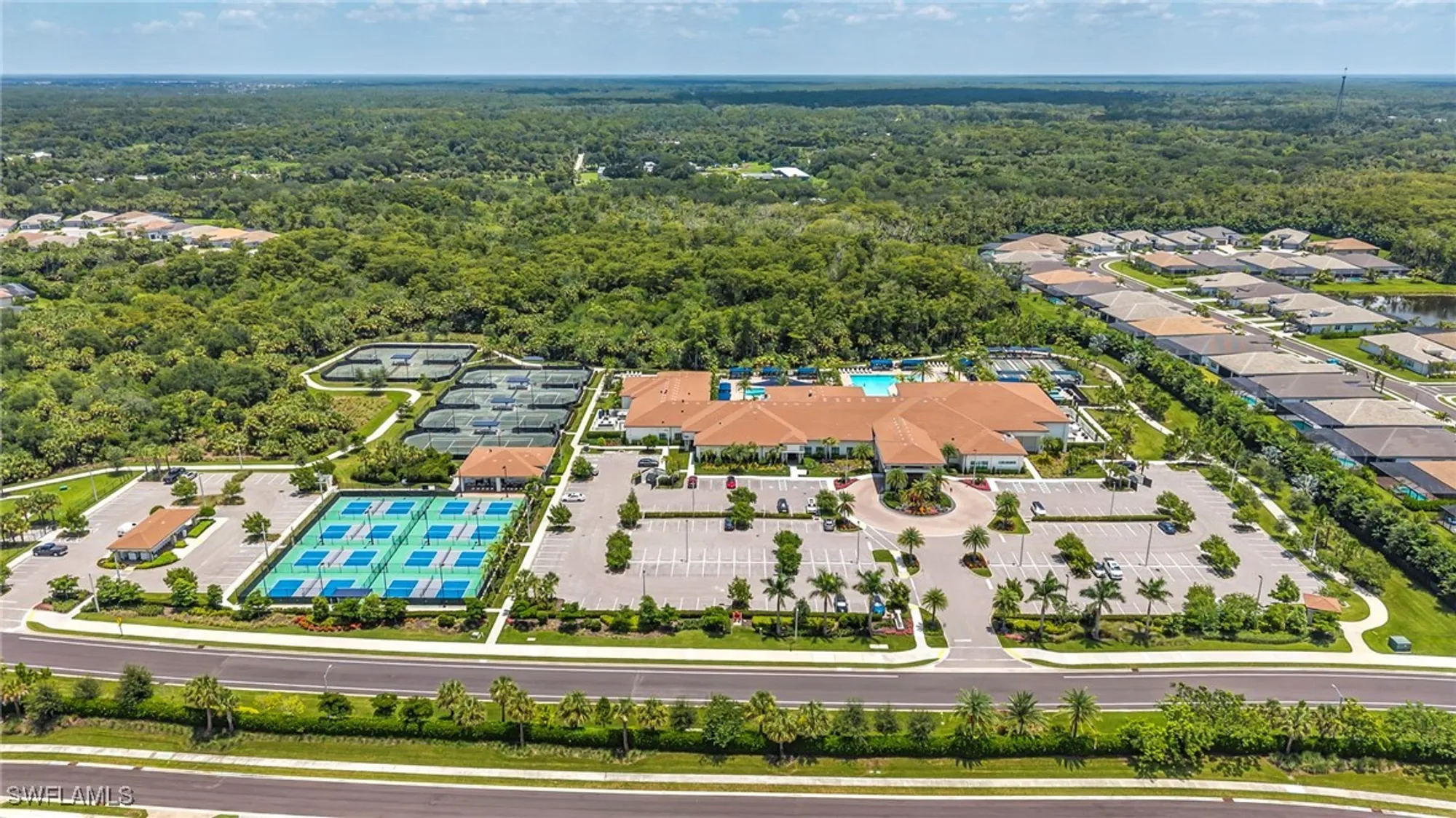 Property Slideshow image 2 of 22 | 12445 dahlia ct, Naples, FL, 34120