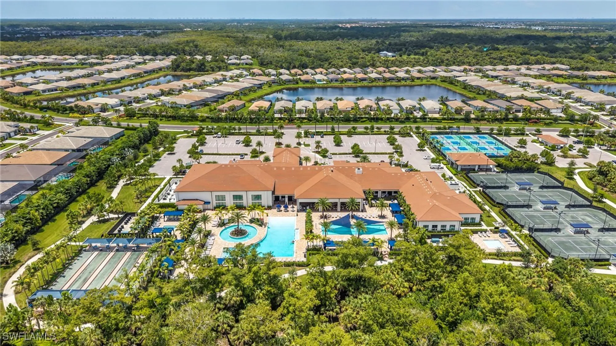 Property Slideshow image 3 of 22 | 12445 dahlia ct, Naples, FL, 34120