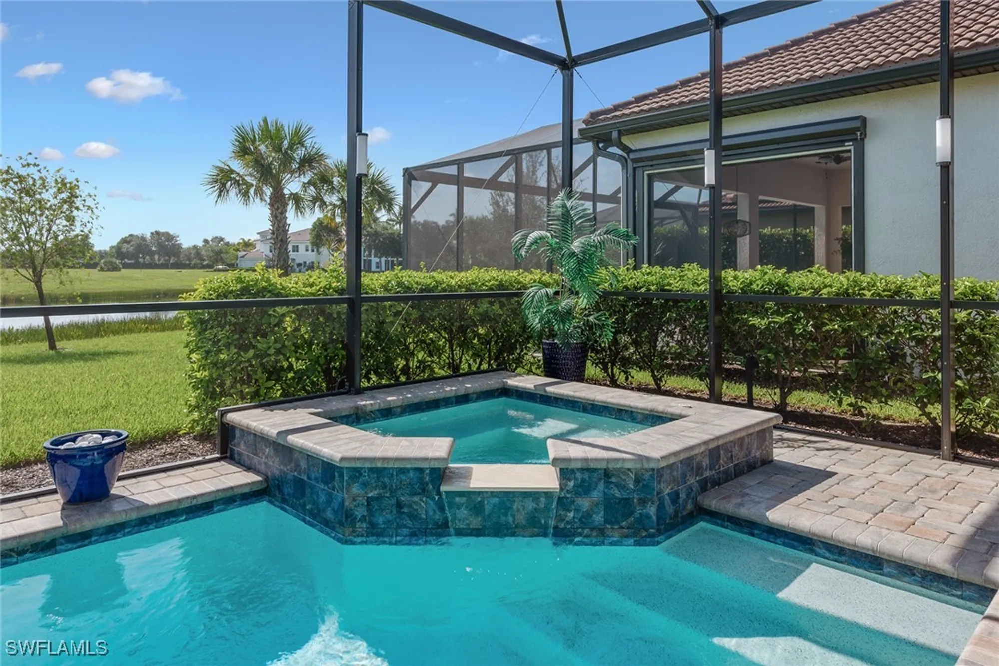 Property Slideshow image 29 of 50 | 2740 amaranda ct, Naples, FL, 34114