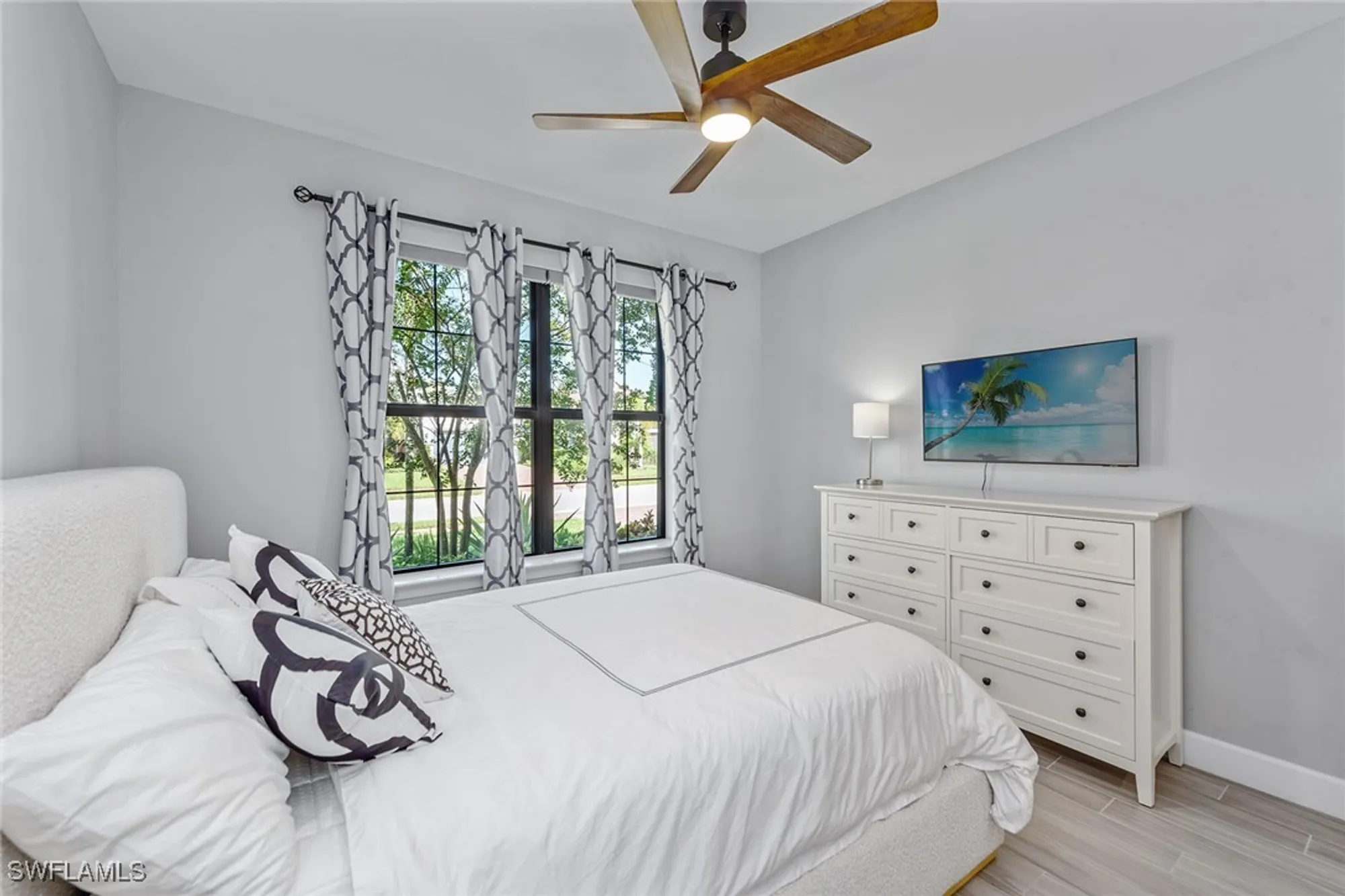 Property Slideshow image 23 of 50 | 2740 amaranda ct, Naples, FL, 34114