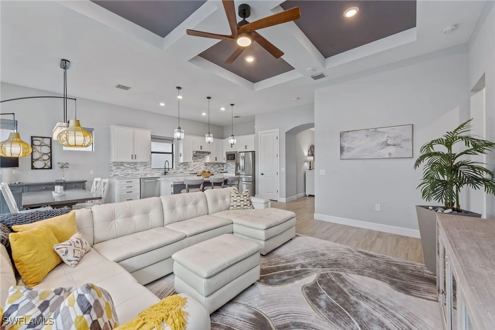 Property Slideshow image 8 of 50 | 2740 amaranda ct, Naples, FL, 34114