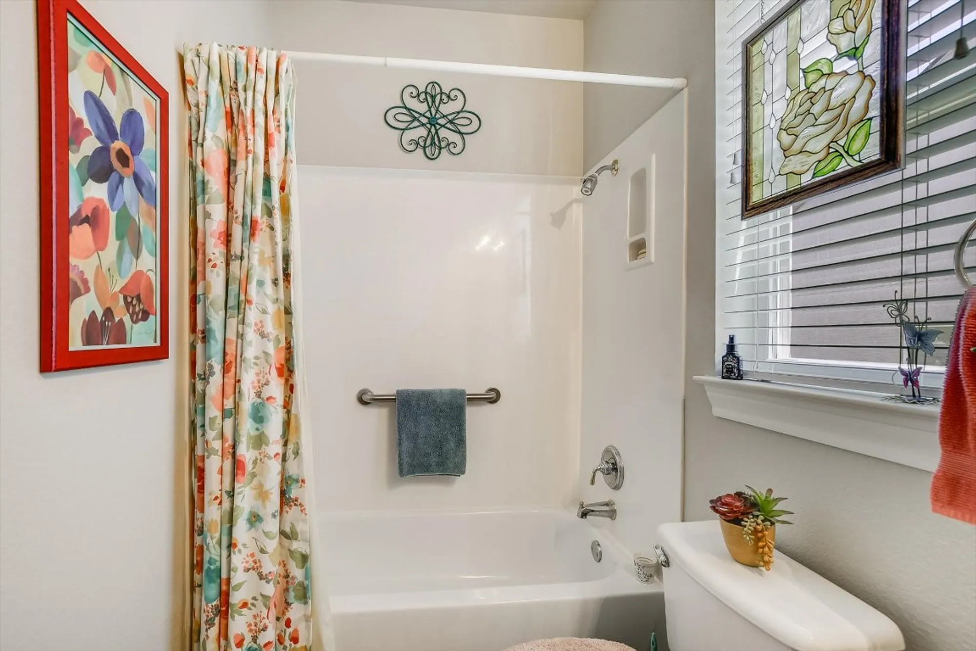 Property Slideshow image 16 of 20 | 104 nueces trl, Georgetown, TX, 78633