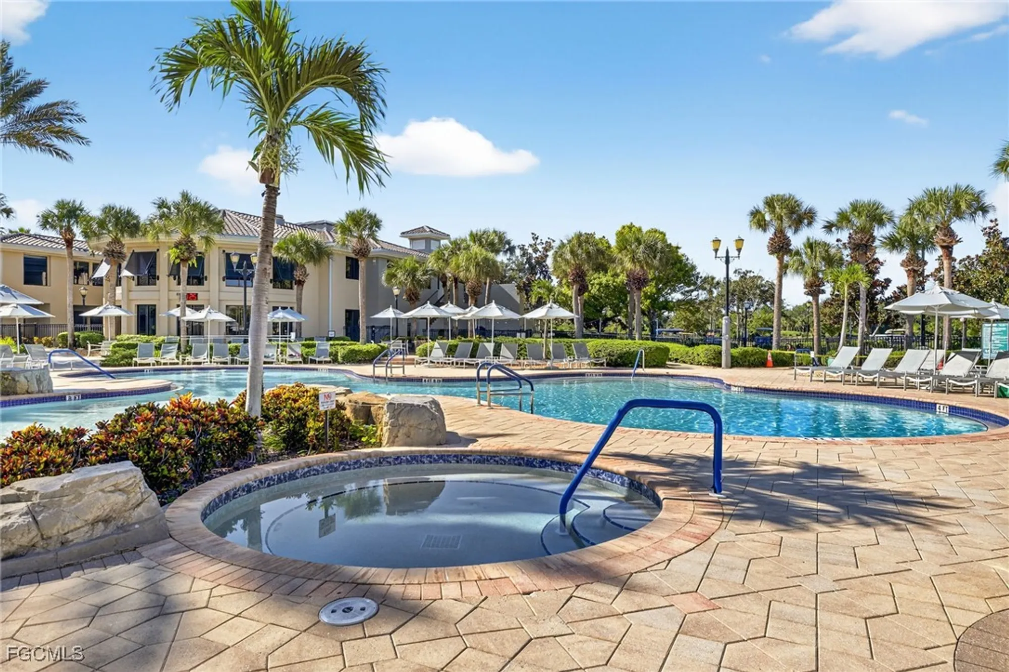 Property Slideshow image 35 of 50 | 10686 prato dr, Fort Myers, FL, 33913
