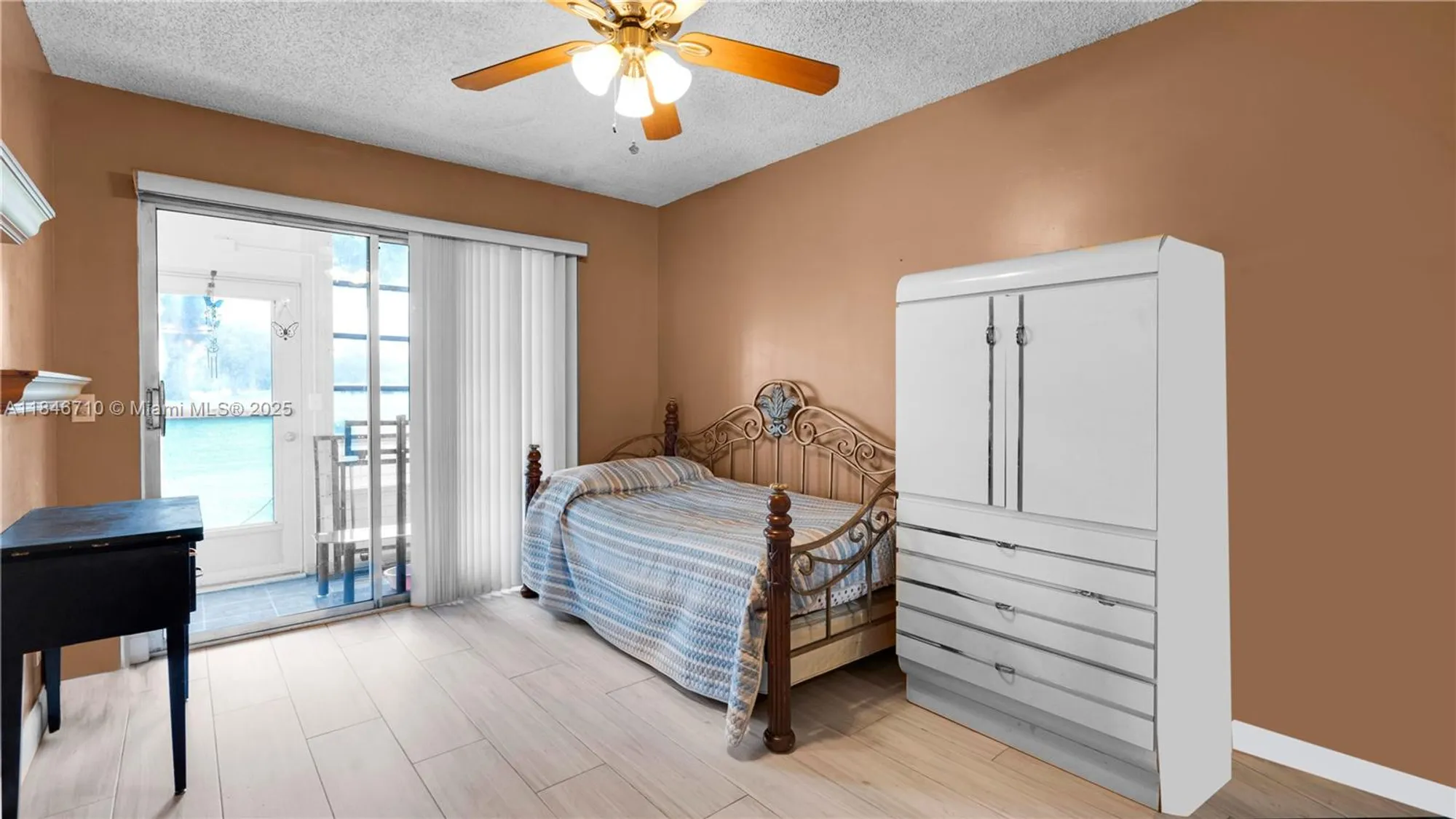 Property Slideshow image 17 of 43 | 551 sw 135th ave apt 111b, Pembroke Pines, FL, 33027