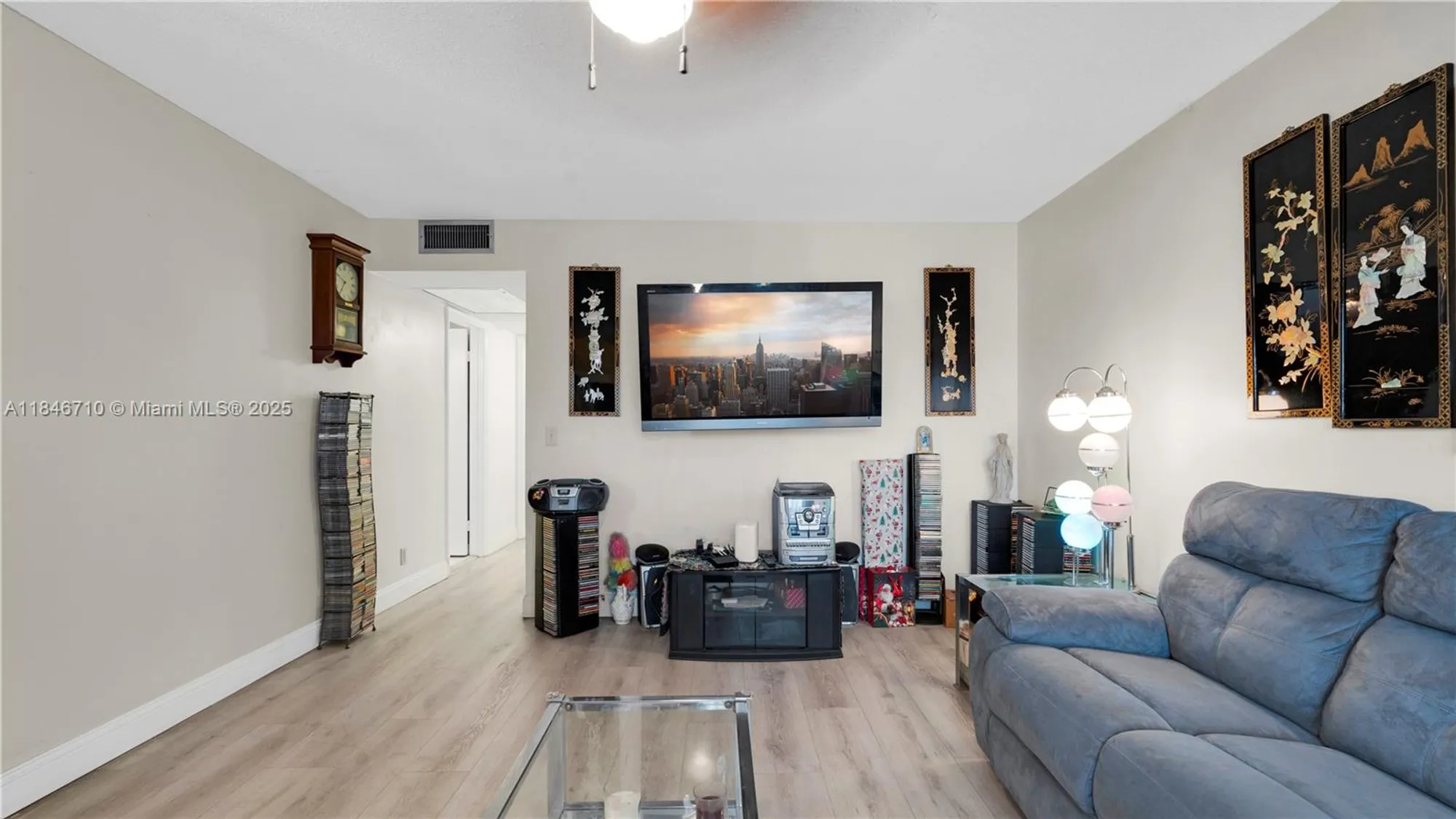 Property Slideshow image 5 of 43 | 551 sw 135th ave apt 111b, Pembroke Pines, FL, 33027