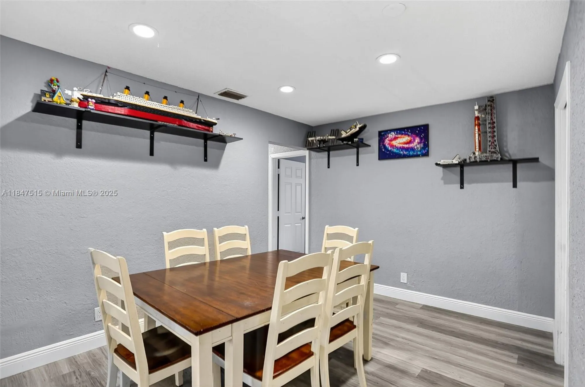 Property Slideshow image 14 of 48 | 1055 nw 66th ave, Margate, FL, 33063