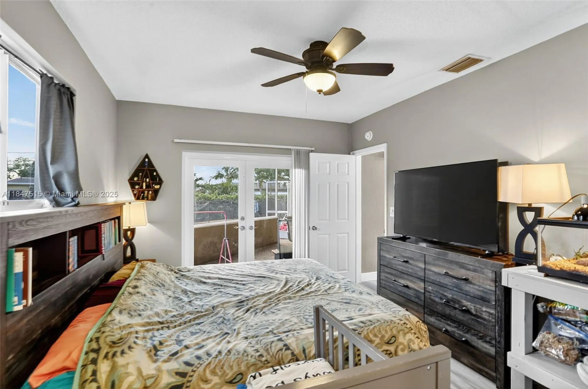 Property Slideshow image 18 of 48 | 1055 nw 66th ave, Margate, FL, 33063