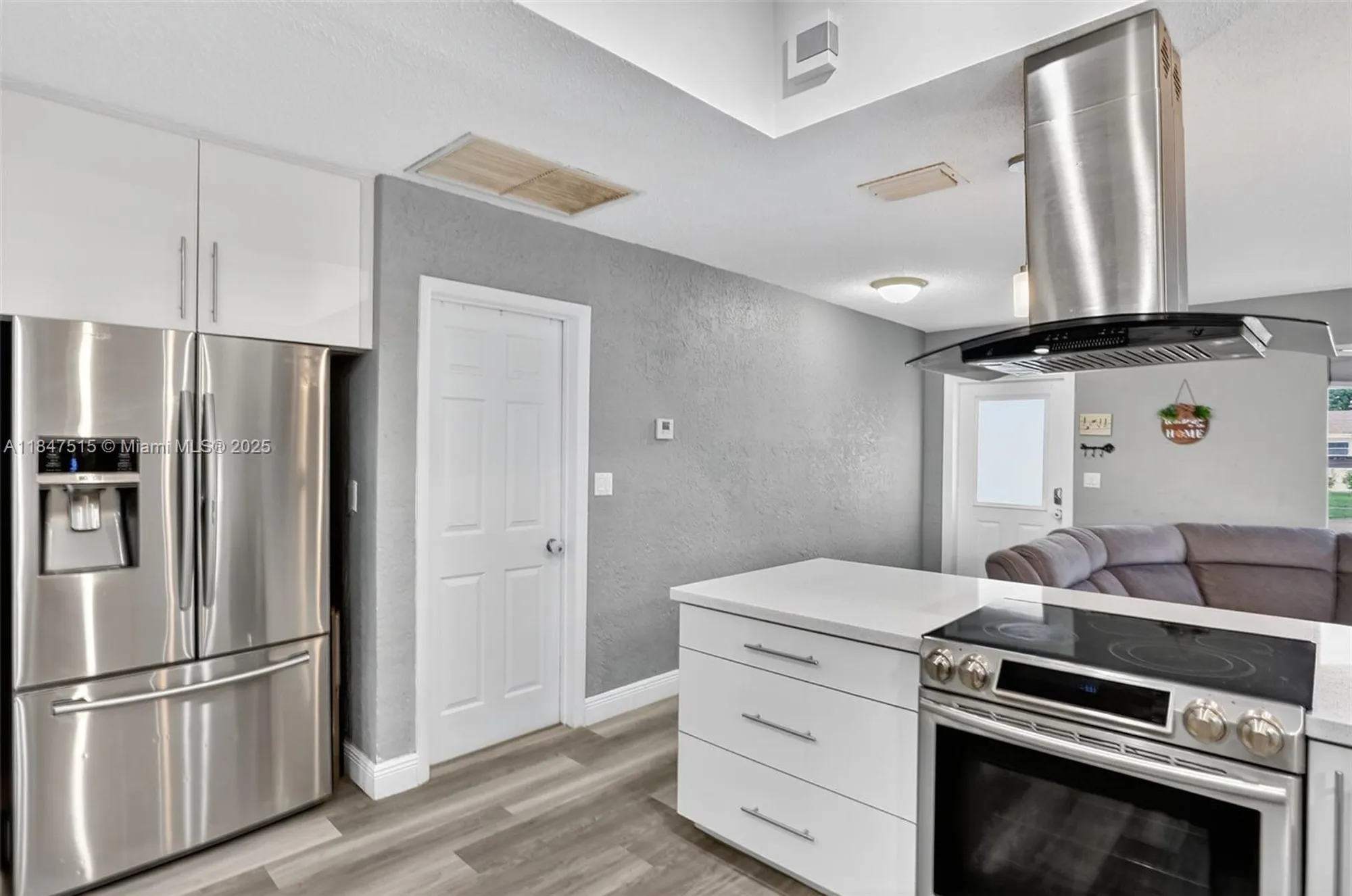 Property Slideshow image 12 of 48 | 1055 nw 66th ave, Margate, FL, 33063