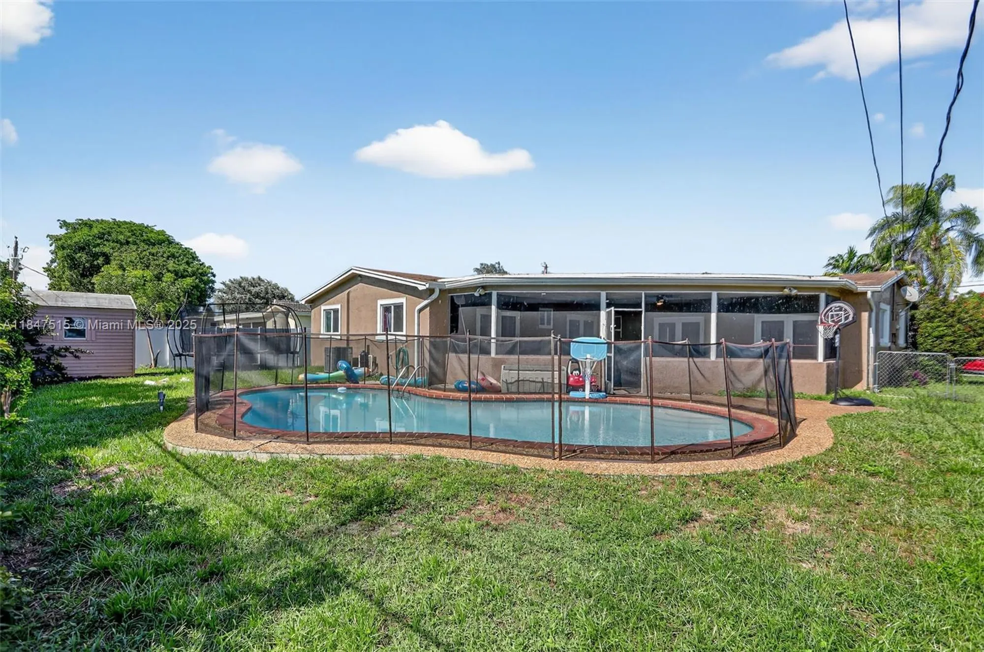 Property Slideshow image 27 of 48 | 1055 nw 66th ave, Margate, FL, 33063