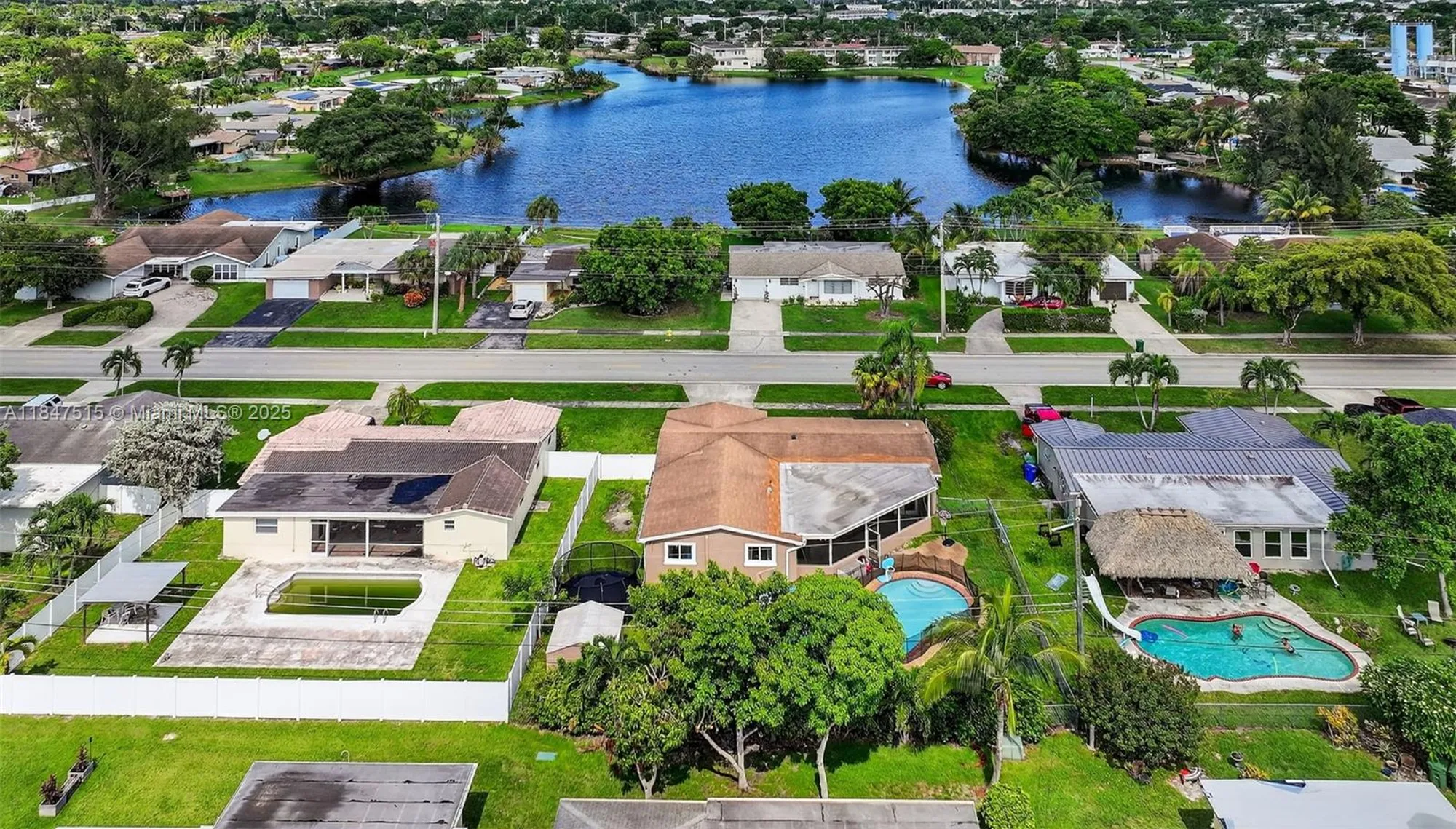 Property Slideshow image 35 of 48 | 1055 nw 66th ave, Margate, FL, 33063