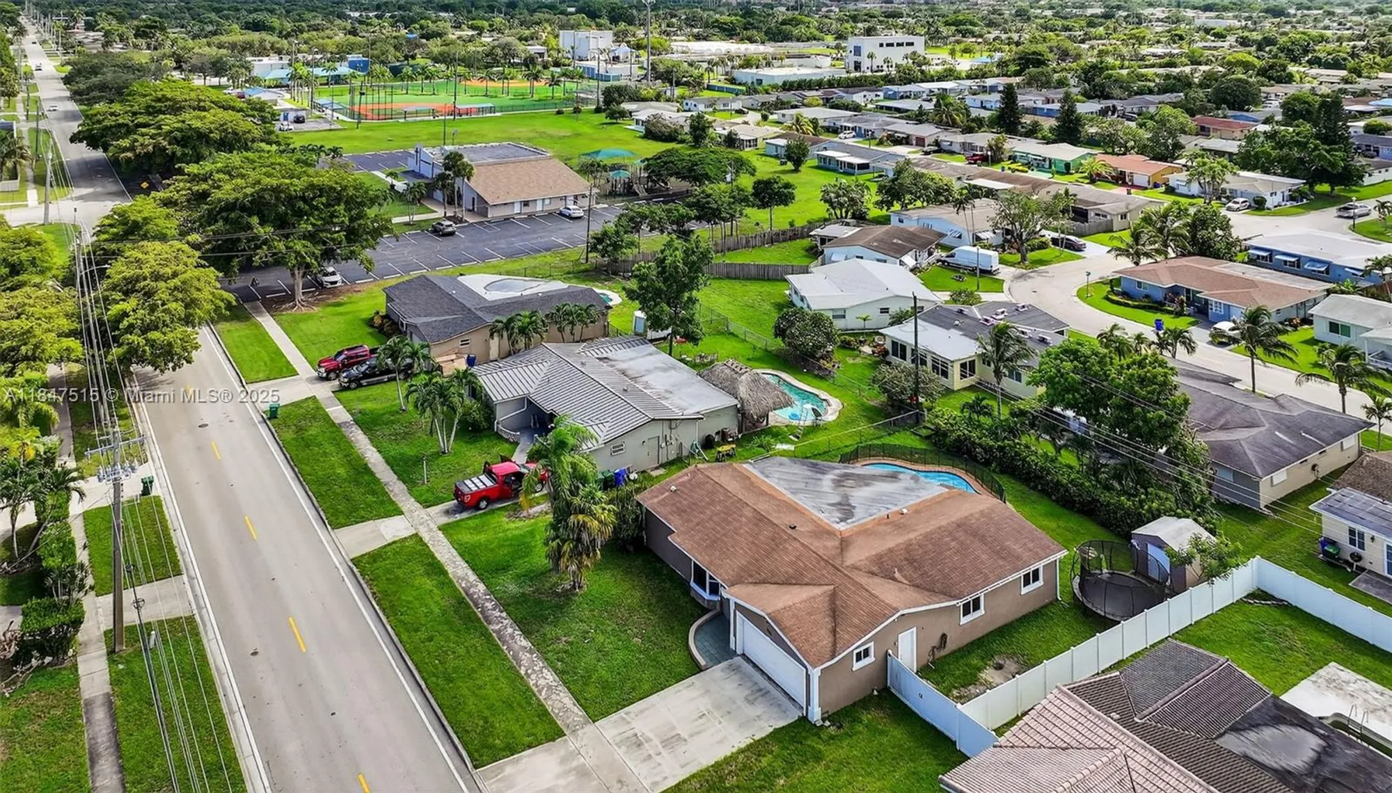 Property Slideshow image 37 of 48 | 1055 nw 66th ave, Margate, FL, 33063