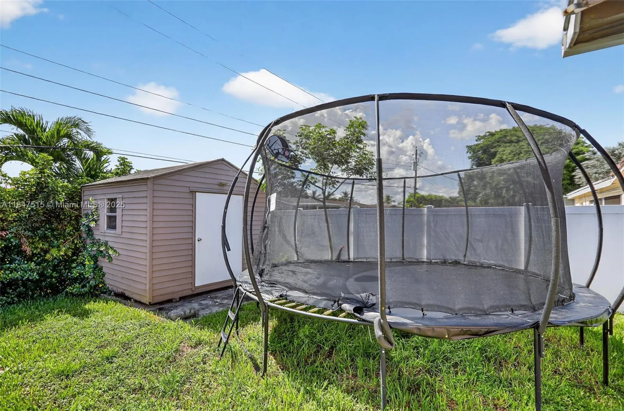 Property Slideshow image 30 of 48 | 1055 nw 66th ave, Margate, FL, 33063