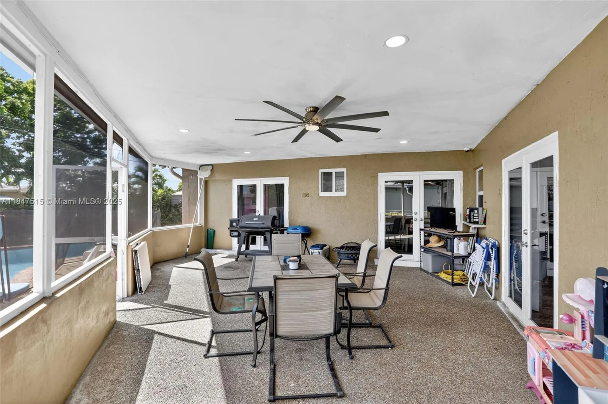 Property Slideshow image 31 of 48 | 1055 nw 66th ave, Margate, FL, 33063