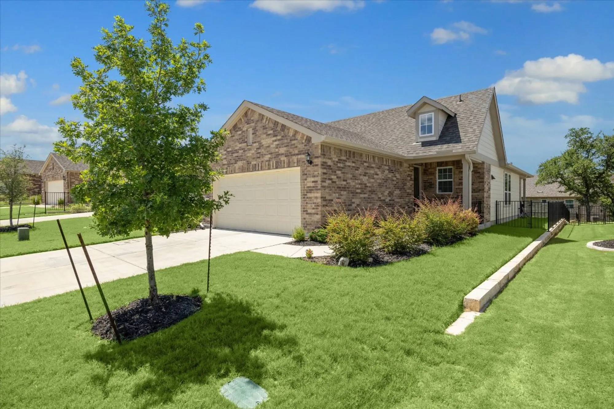 Property Slideshow image 1 of 16 | 813 saratoga ln, Georgetown, TX, 78633