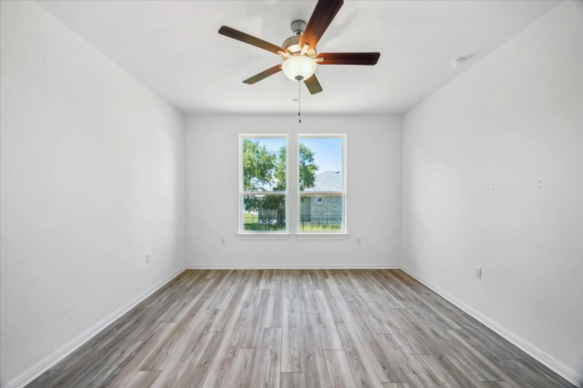 Property Slideshow image 11 of 16 | 813 saratoga ln, Georgetown, TX, 78633