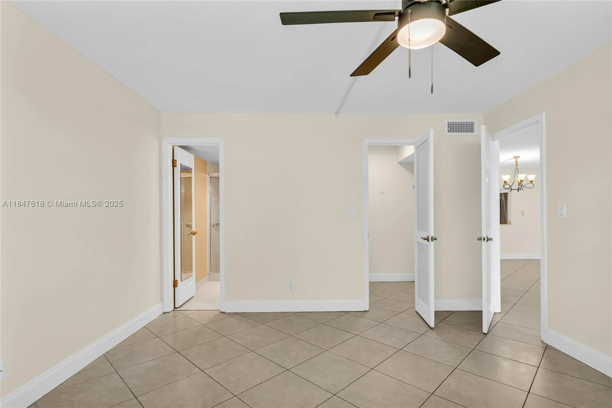 Property Slideshow image 15 of 44 | 681 s hollybrook dr 109, Pembroke Pines, FL, 33025