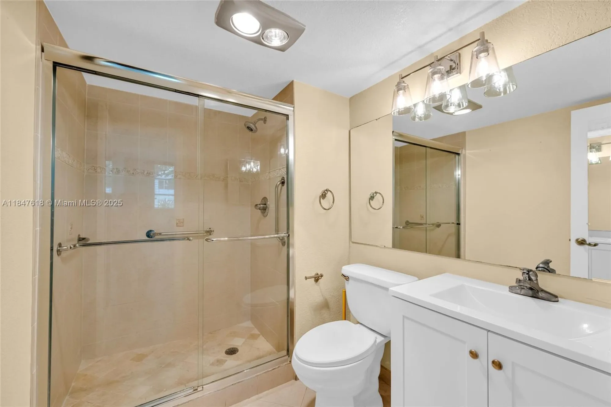 Property Slideshow image 17 of 44 | 681 s hollybrook dr 109, Pembroke Pines, FL, 33025