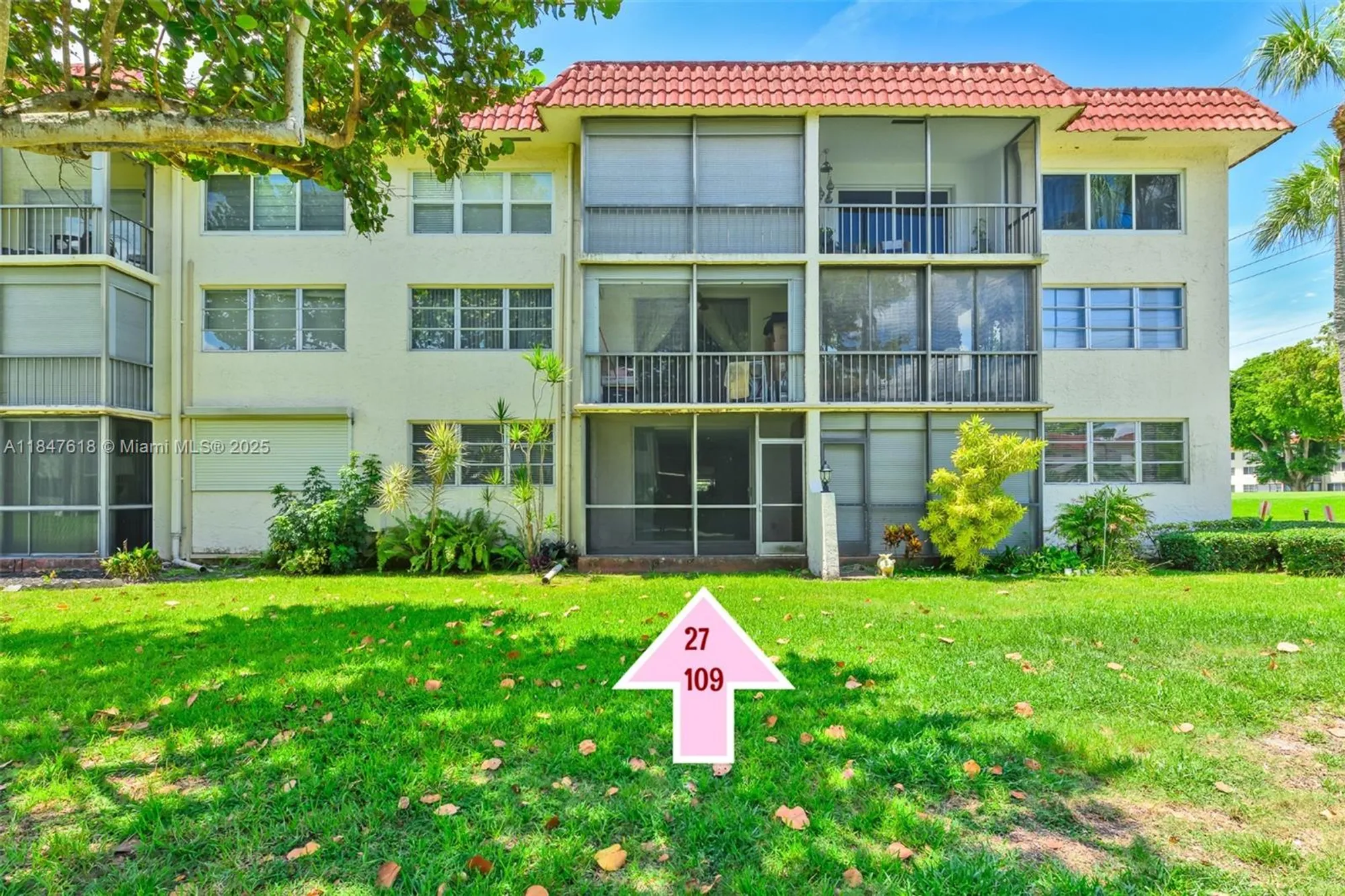 Property Slideshow image 21 of 44 | 681 s hollybrook dr 109, Pembroke Pines, FL, 33025