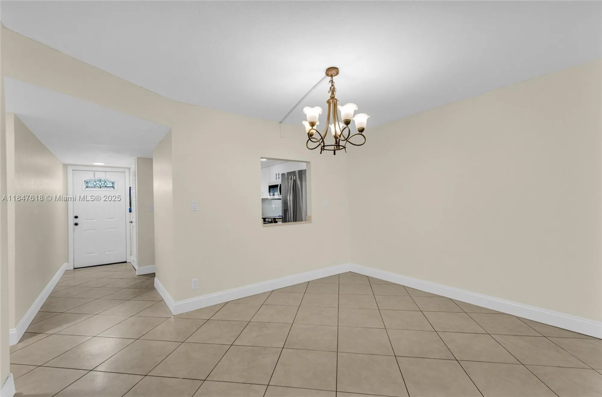 Property Slideshow image 5 of 44 | 681 s hollybrook dr 109, Pembroke Pines, FL, 33025