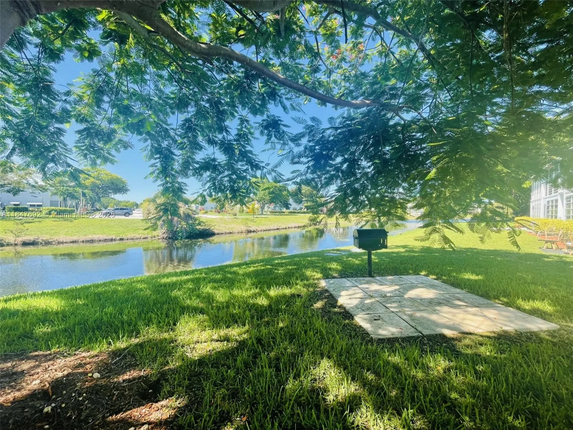 Property Slideshow image 16 of 36 | 293 newport t # 293, Deerfield Beach, FL, 33442