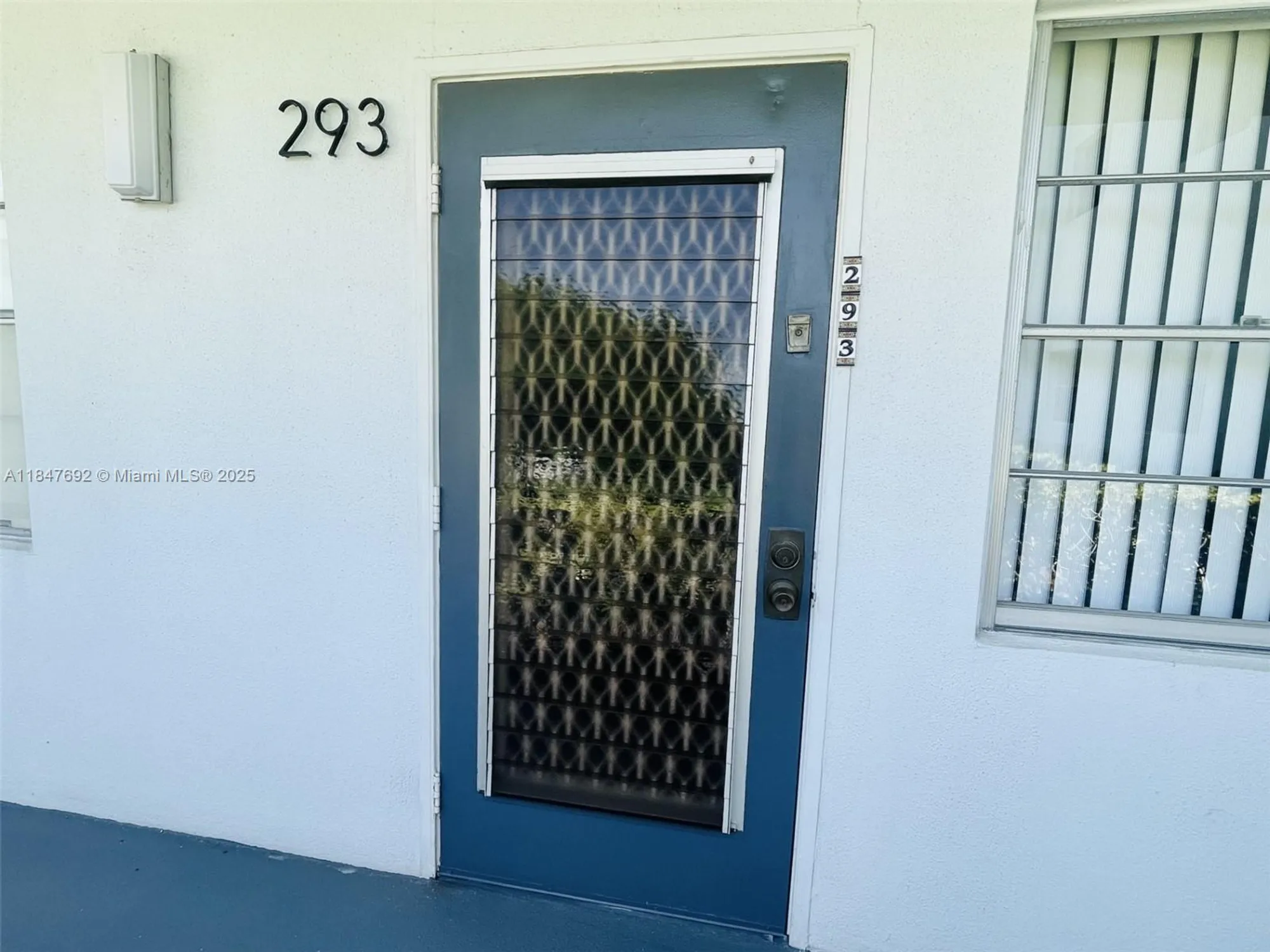 Property Slideshow image 13 of 36 | 293 newport t # 293, Deerfield Beach, FL, 33442