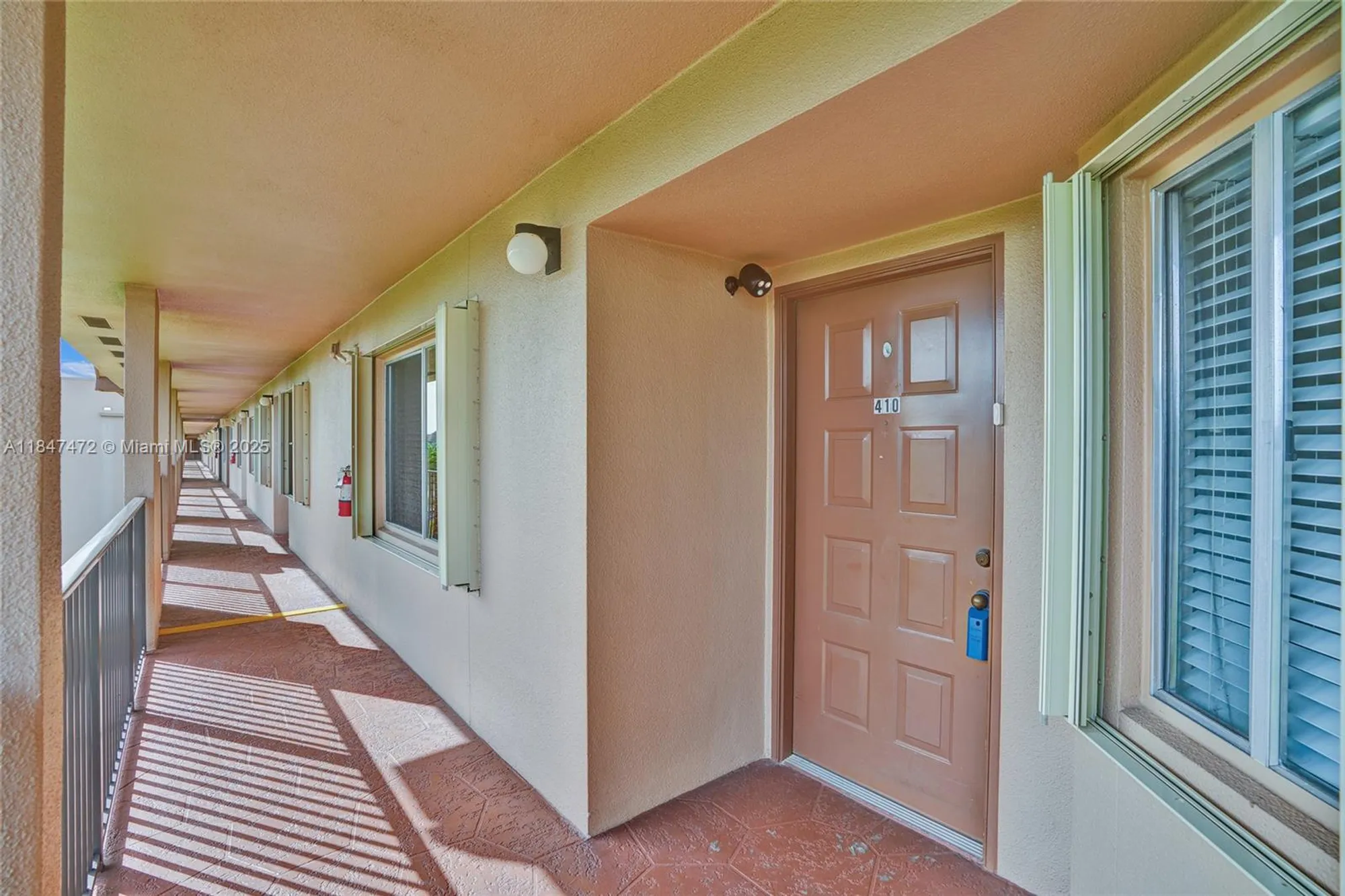 Property Slideshow image 3 of 37 | 13700 sw 14th st d410, Pembroke Pines, FL, 33027