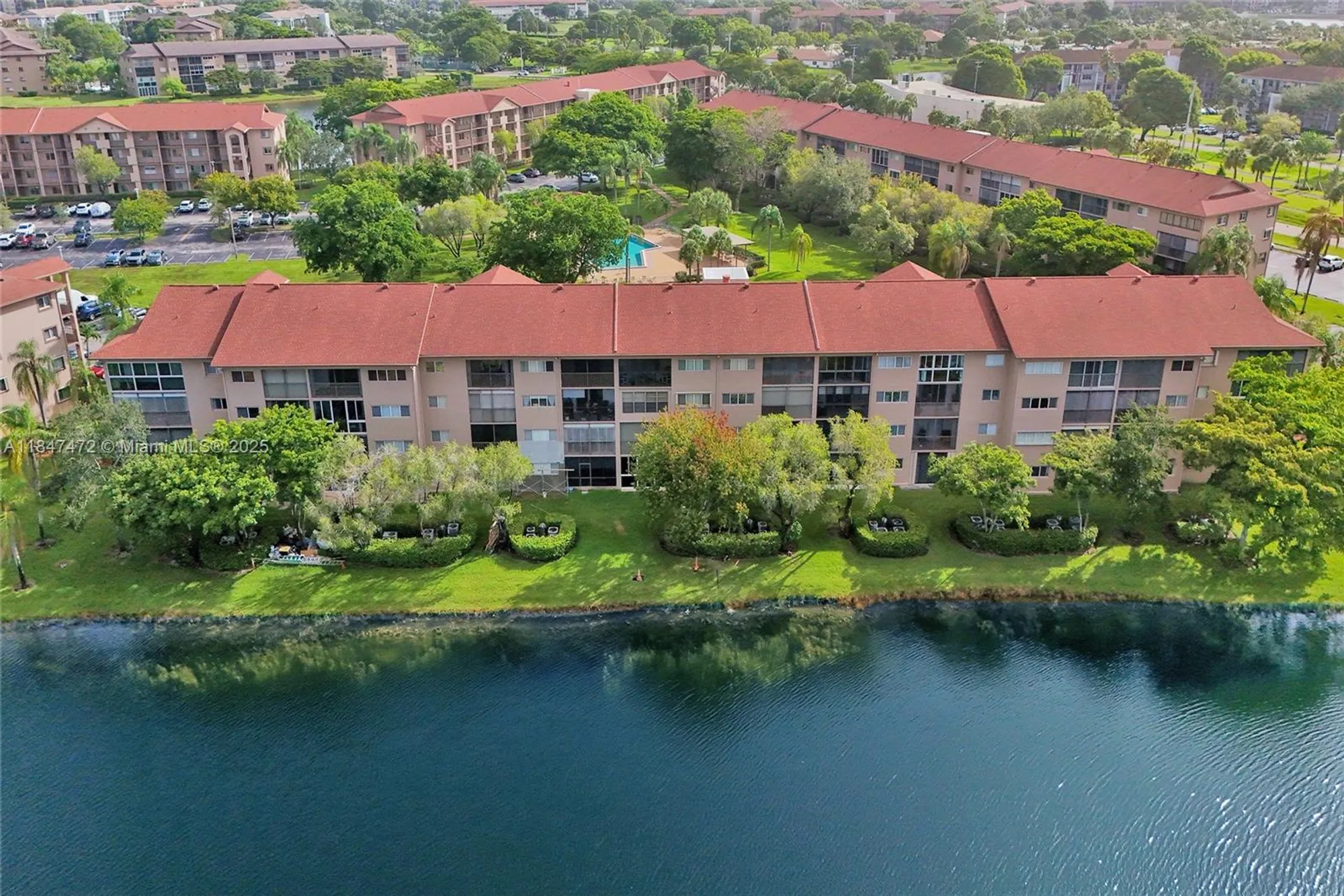 Property Slideshow image 33 of 37 | 13700 sw 14th st d410, Pembroke Pines, FL, 33027