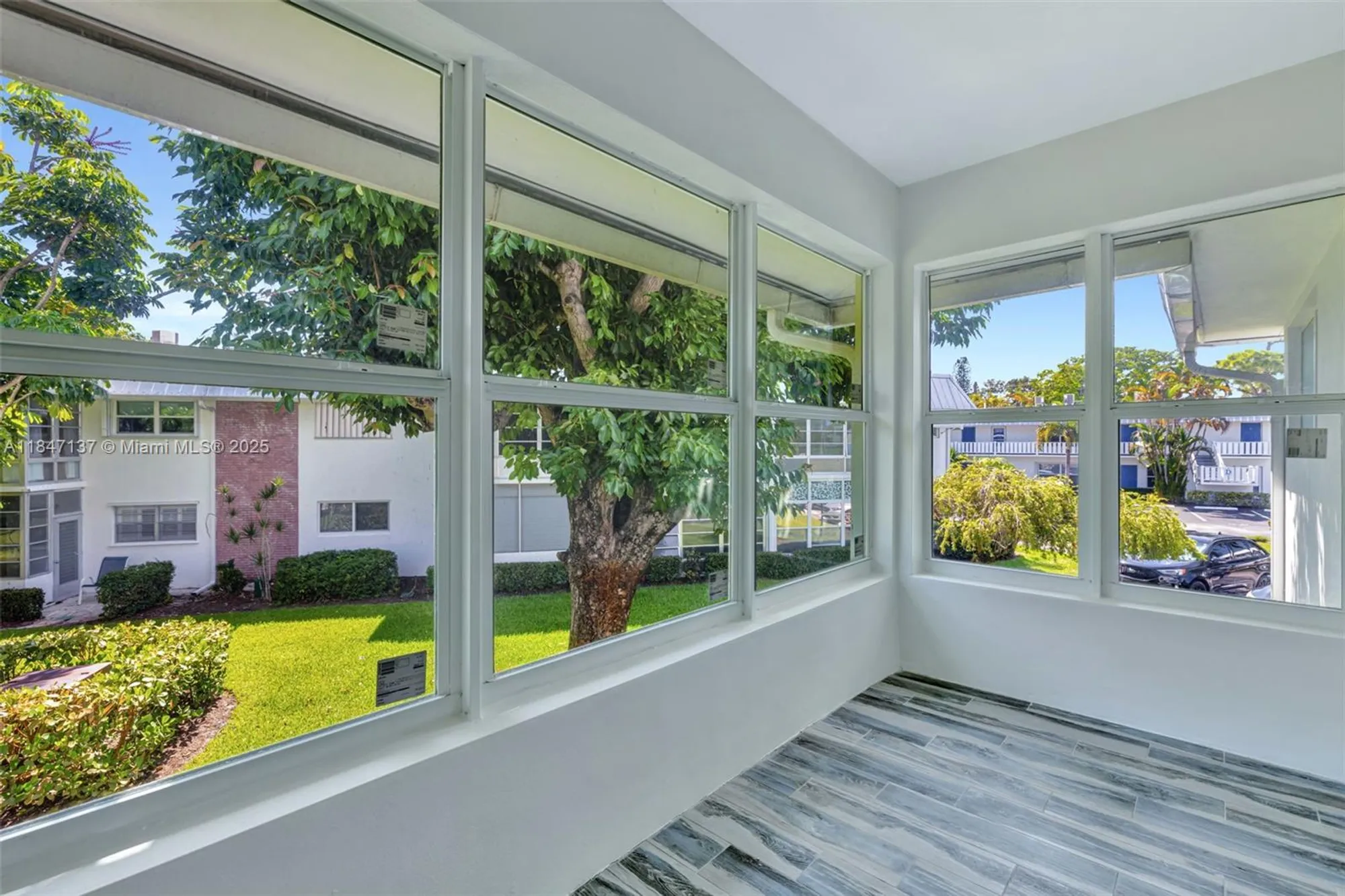 Property Slideshow image 14 of 62 | 2929 se ocean blvd apt f6, Stuart, FL, 34996