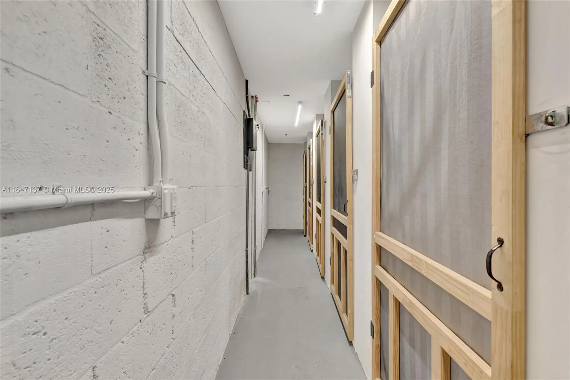 Property Slideshow image 33 of 62 | 2929 se ocean blvd apt f6, Stuart, FL, 34996