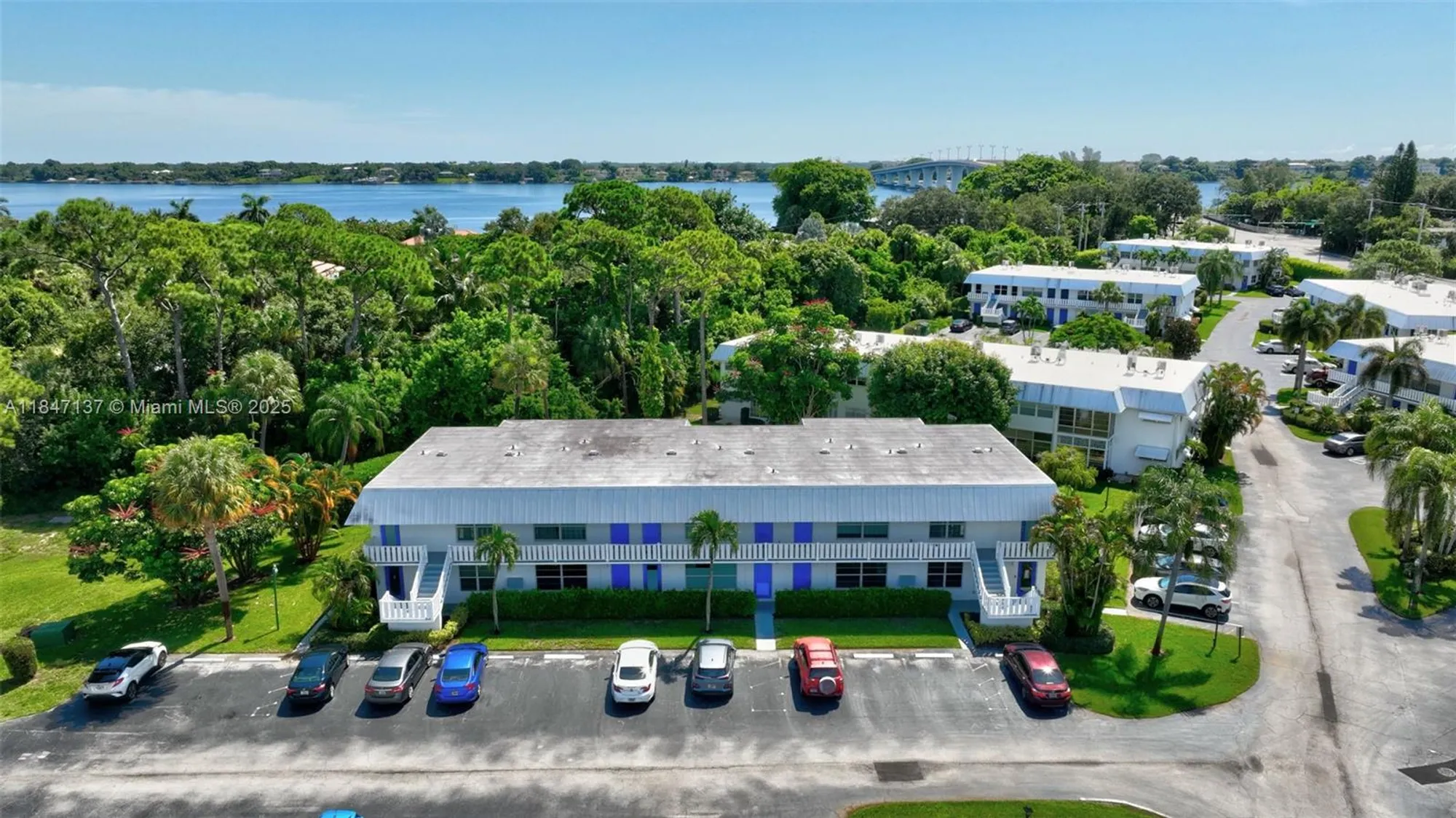 Property Slideshow image 48 of 62 | 2929 se ocean blvd apt f6, Stuart, FL, 34996