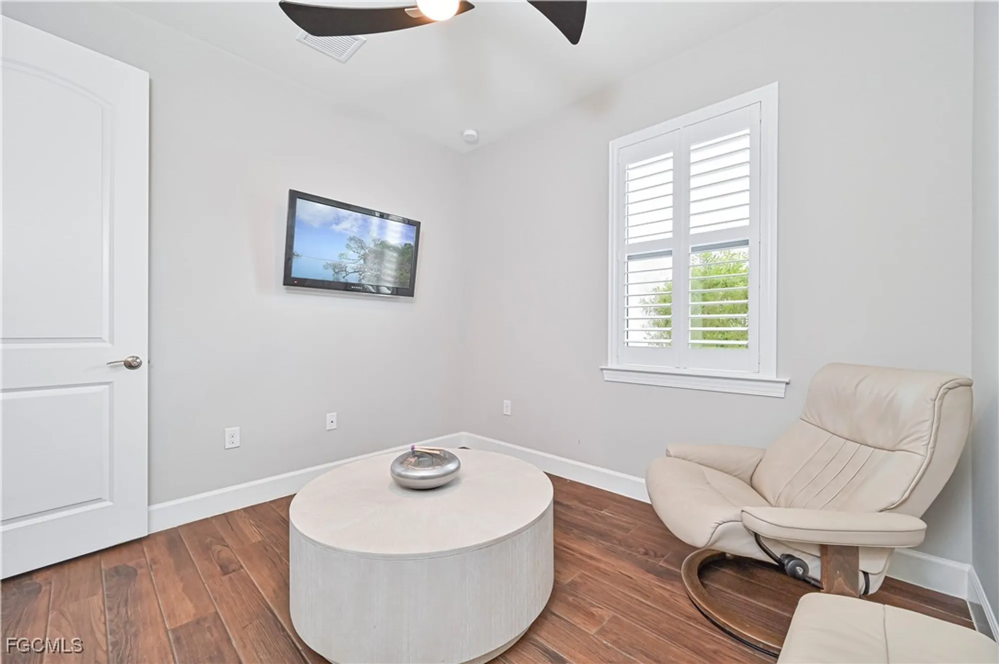 Property Slideshow image 21 of 44 | 19815 beverly park rd, Estero, FL, 33928