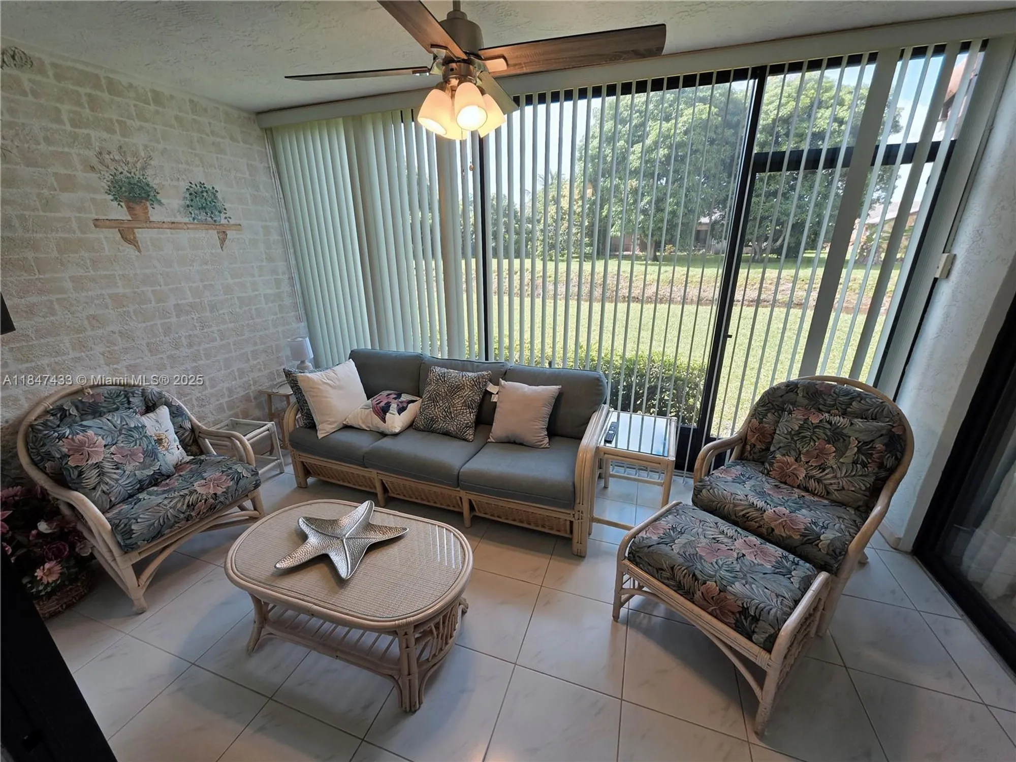 Property Slideshow image 16 of 41 | 6220 kings gate cir, Delray Beach, FL, 33484