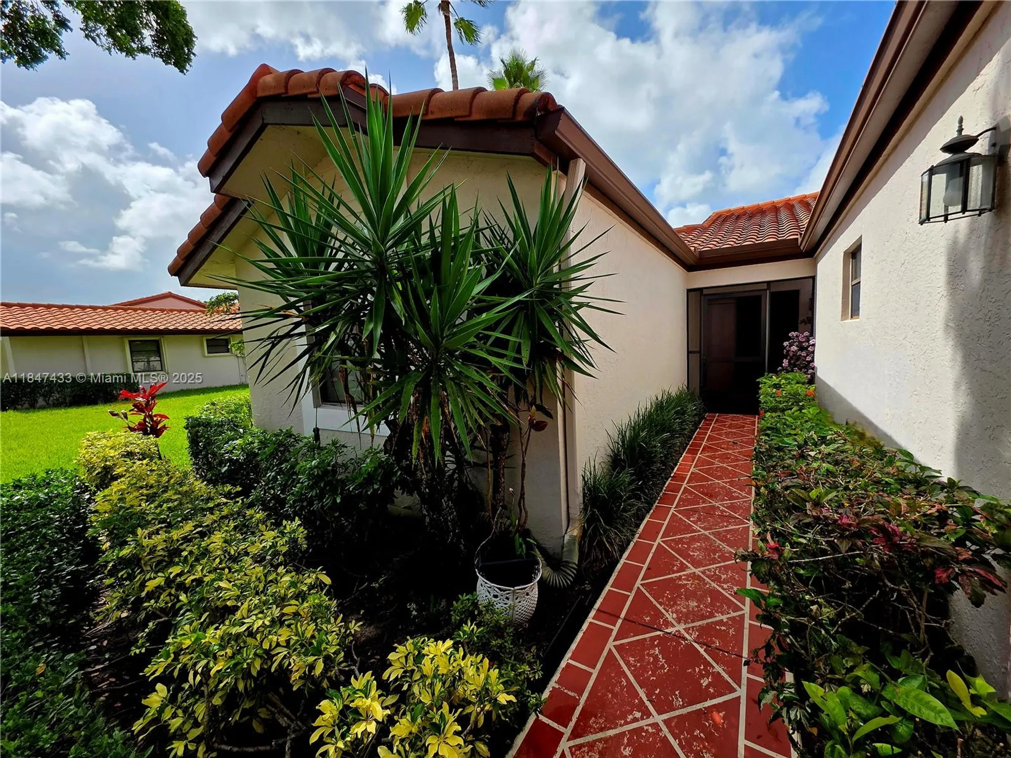 Property Slideshow image 3 of 41 | 6220 kings gate cir, Delray Beach, FL, 33484