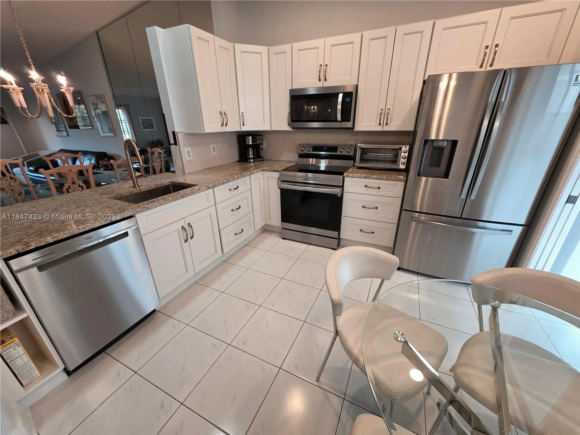 Property Slideshow image 30 of 41 | 6220 kings gate cir, Delray Beach, FL, 33484