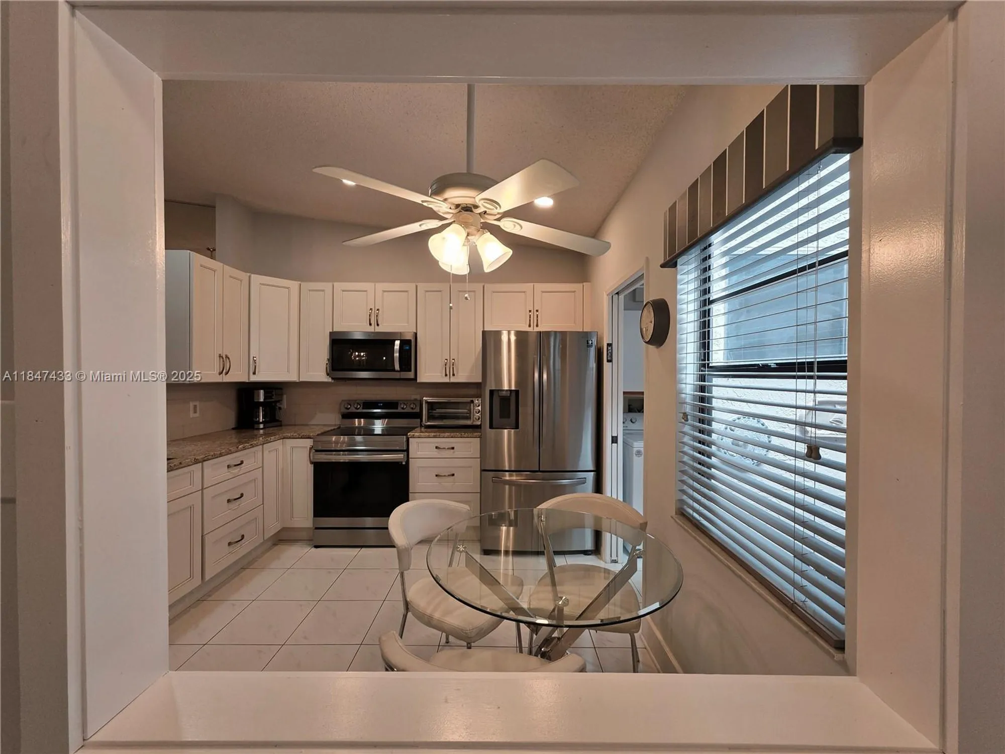 Property Slideshow image 31 of 41 | 6220 kings gate cir, Delray Beach, FL, 33484