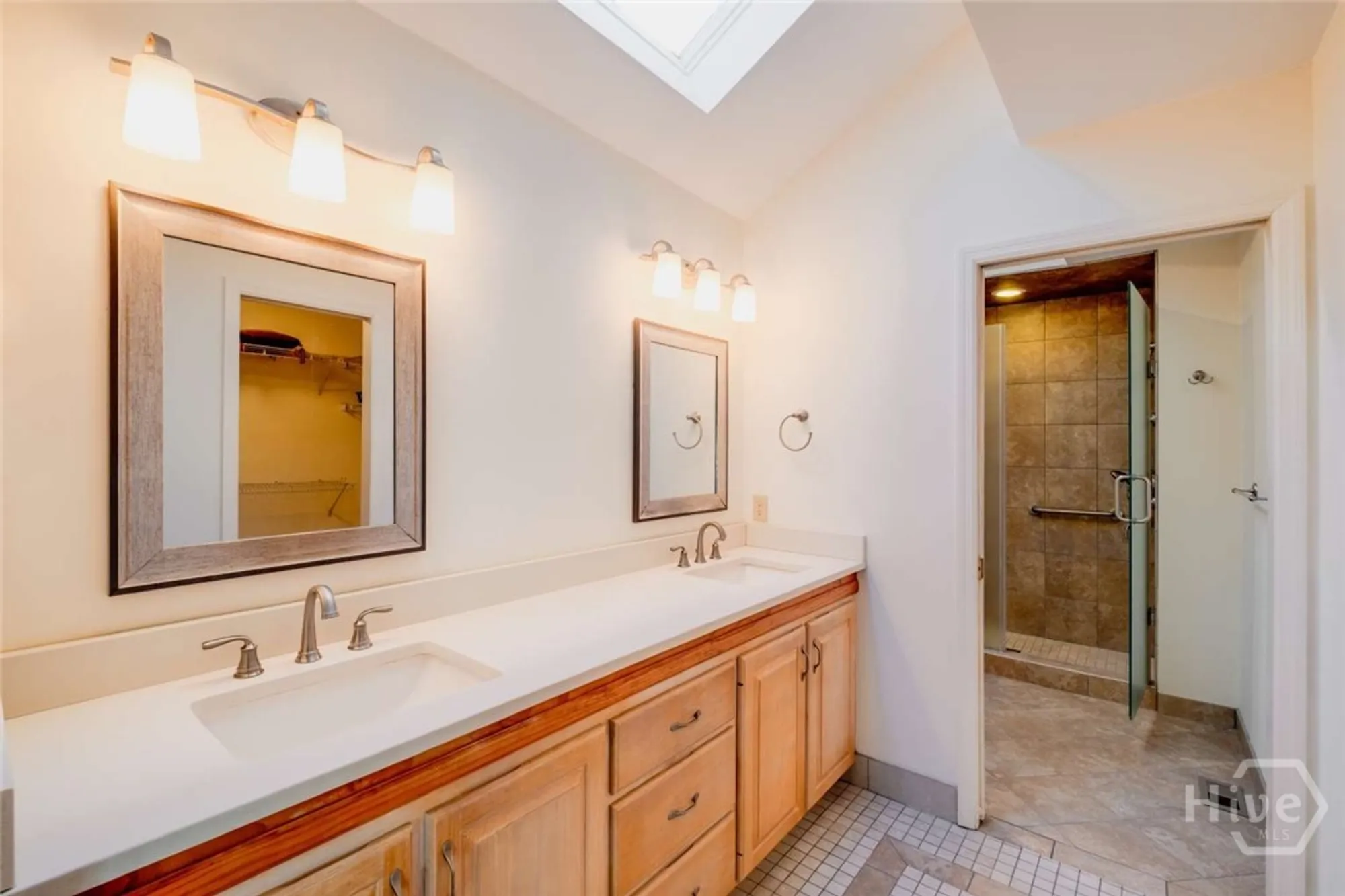 Property Slideshow image 16 of 25 | 38 mainsail xing, Savannah, GA, 31411