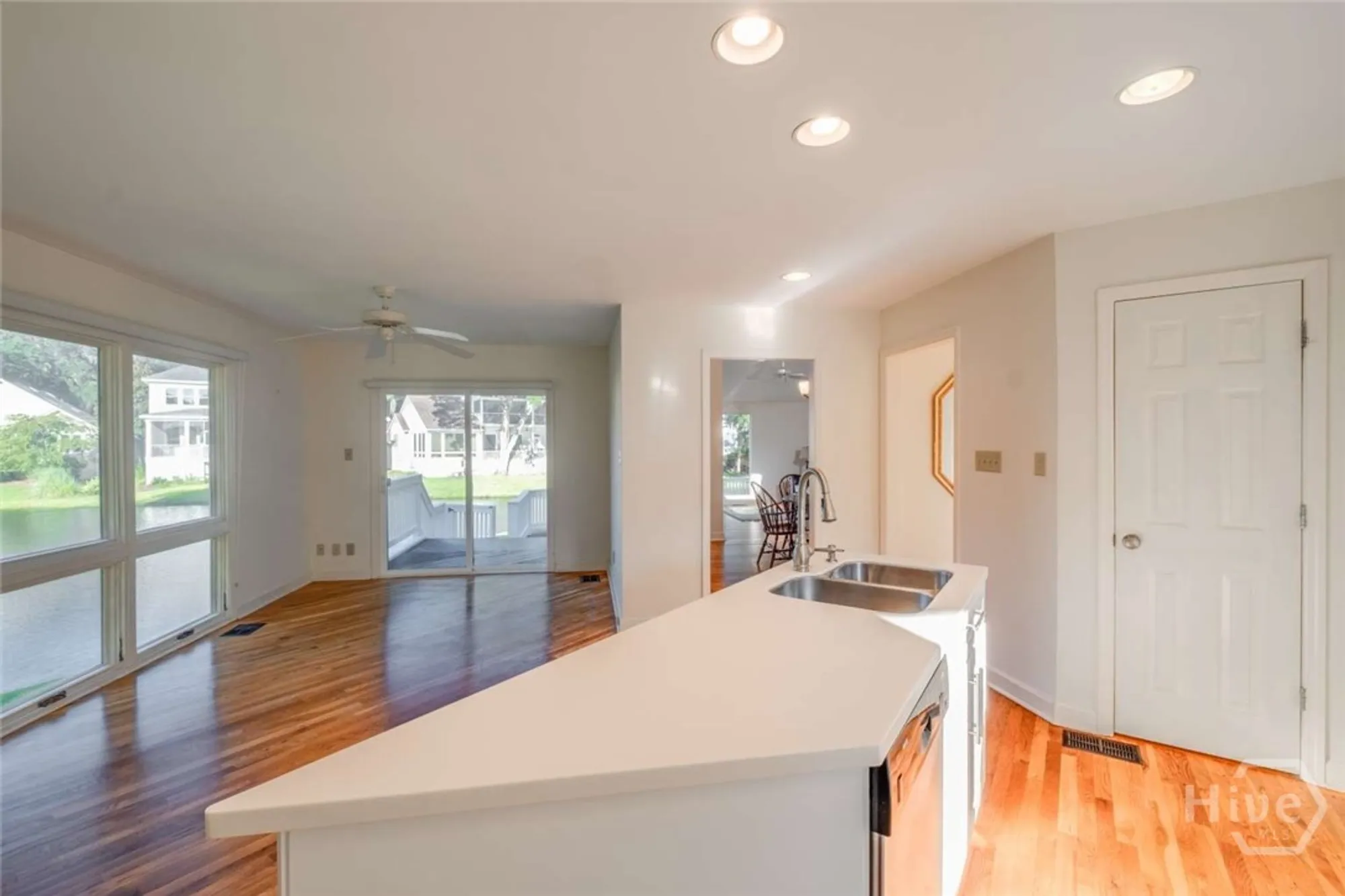 Property Slideshow image 10 of 25 | 38 mainsail xing, Savannah, GA, 31411