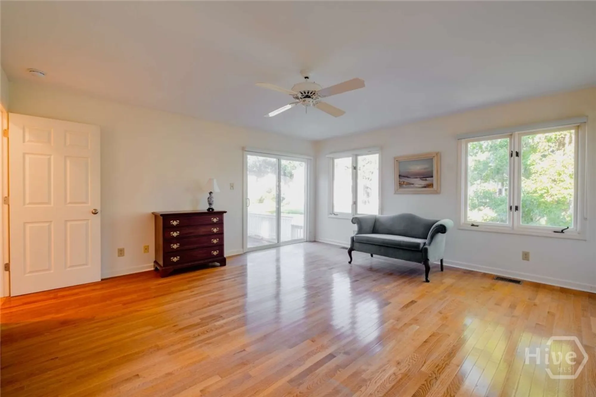 Property Slideshow image 13 of 25 | 38 mainsail xing, Savannah, GA, 31411