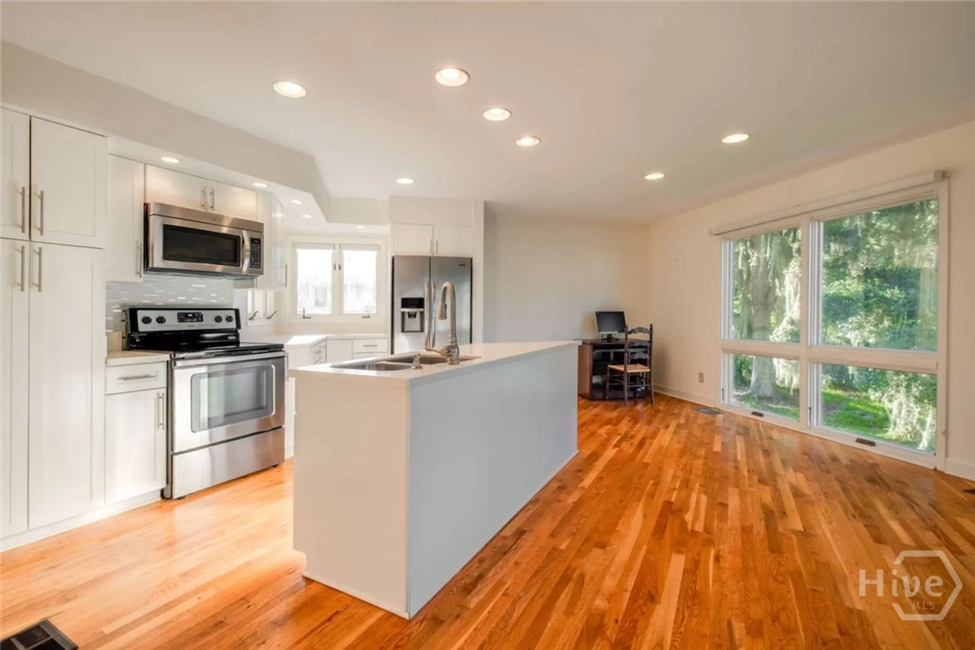 Property Slideshow image 7 of 25 | 38 mainsail xing, Savannah, GA, 31411