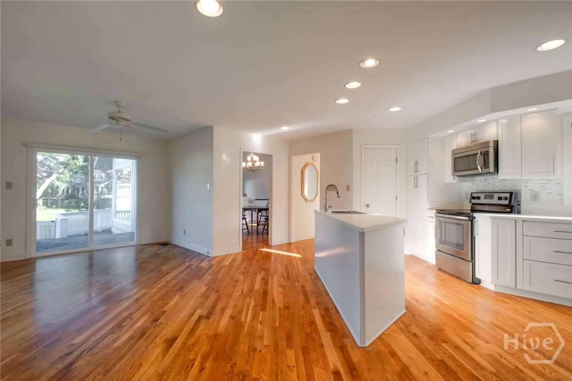 Property Slideshow image 9 of 25 | 38 mainsail xing, Savannah, GA, 31411