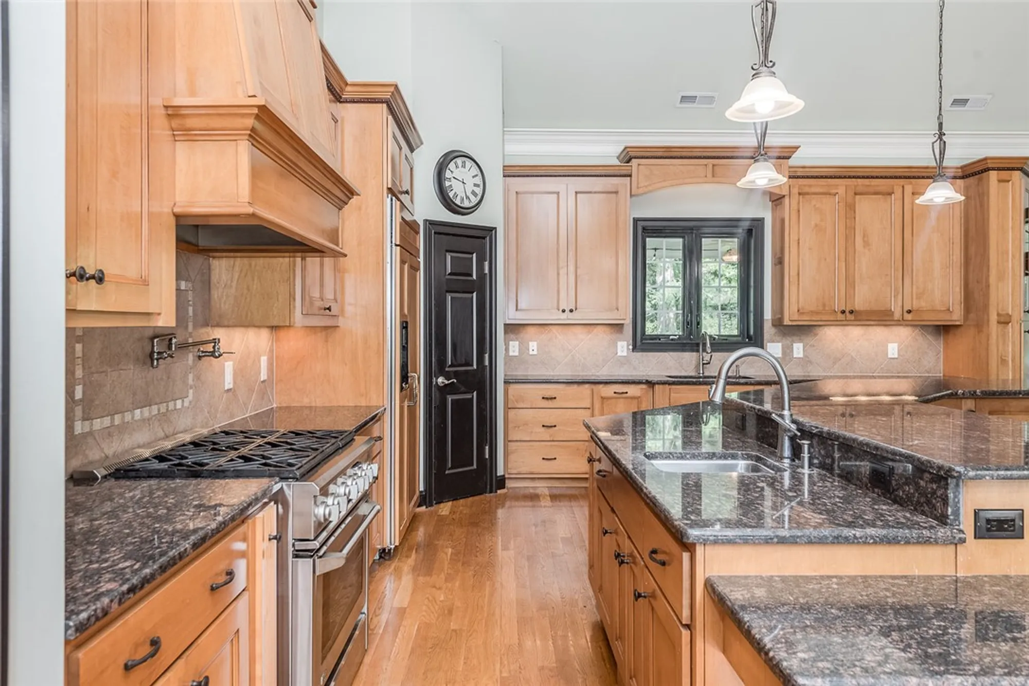 Property Slideshow image 15 of 47 | 228 royal dublin, Williamsburg, VA, 23188